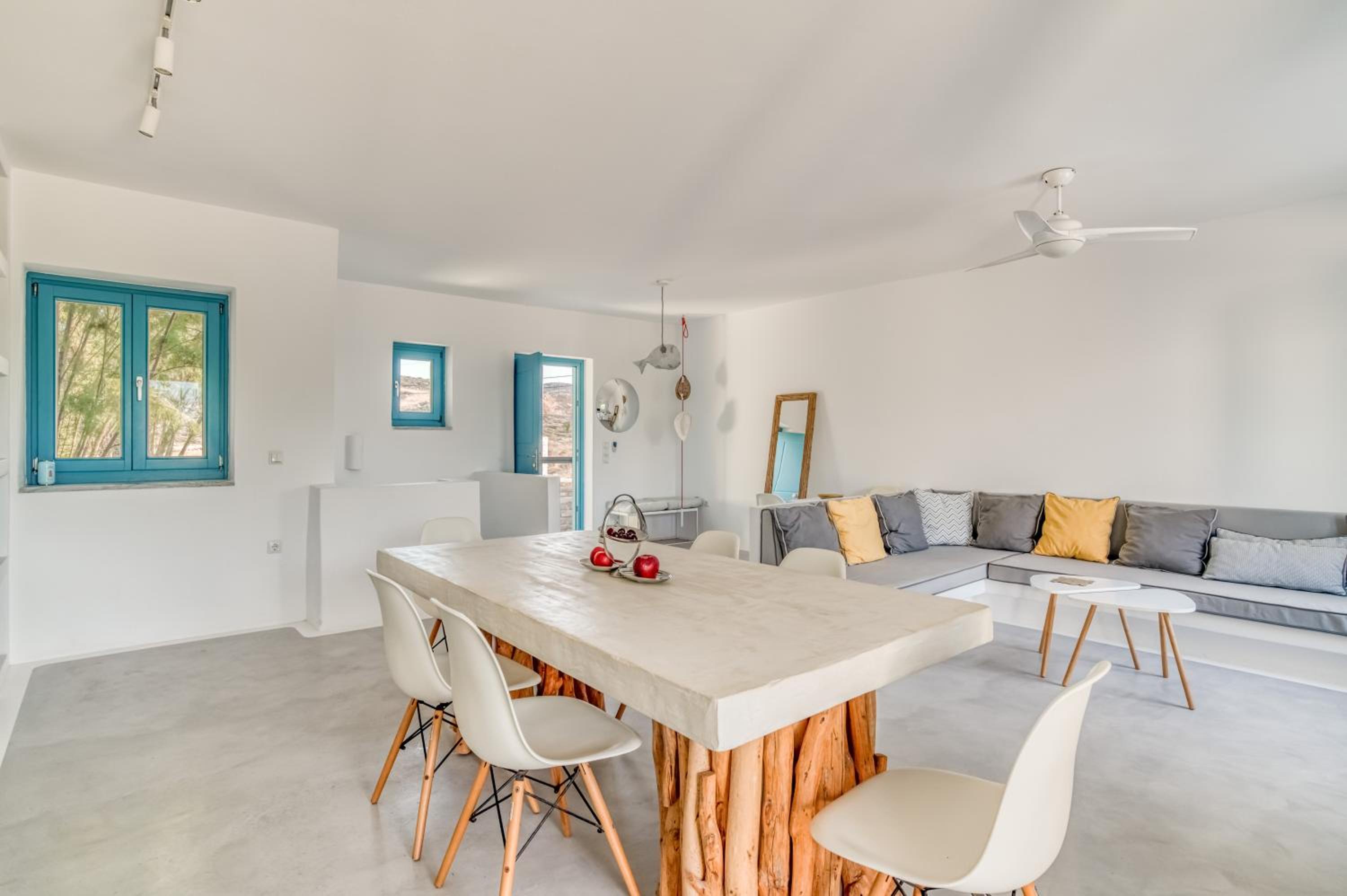 G&K Blue House on Agia Anargyroi Beach, Naousa photo 2