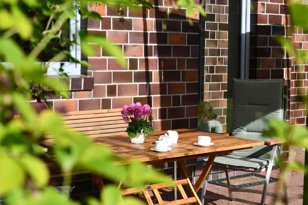Unser Traumhaus mit wunderschönem Garten
