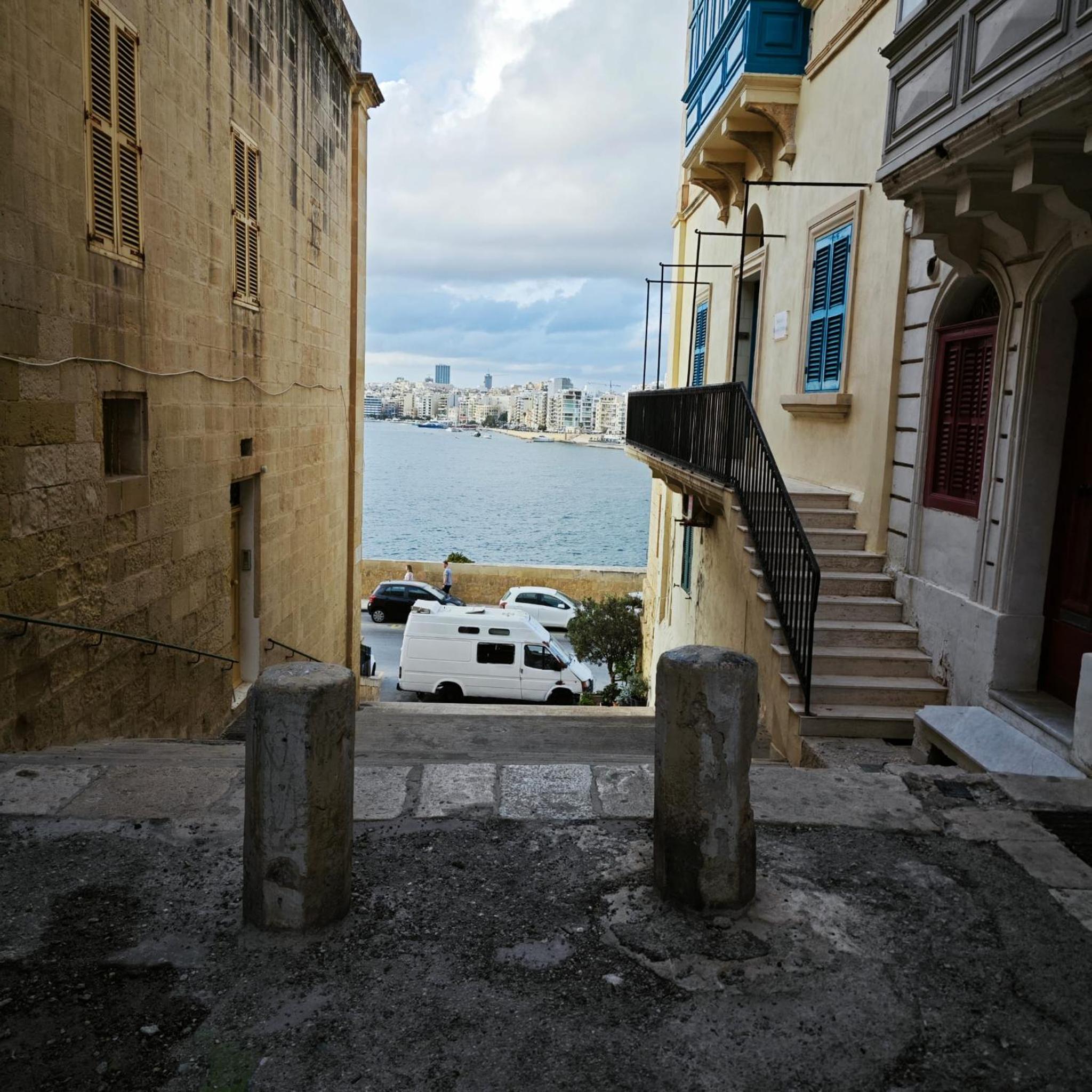 Valletta - living the city like a local view 3