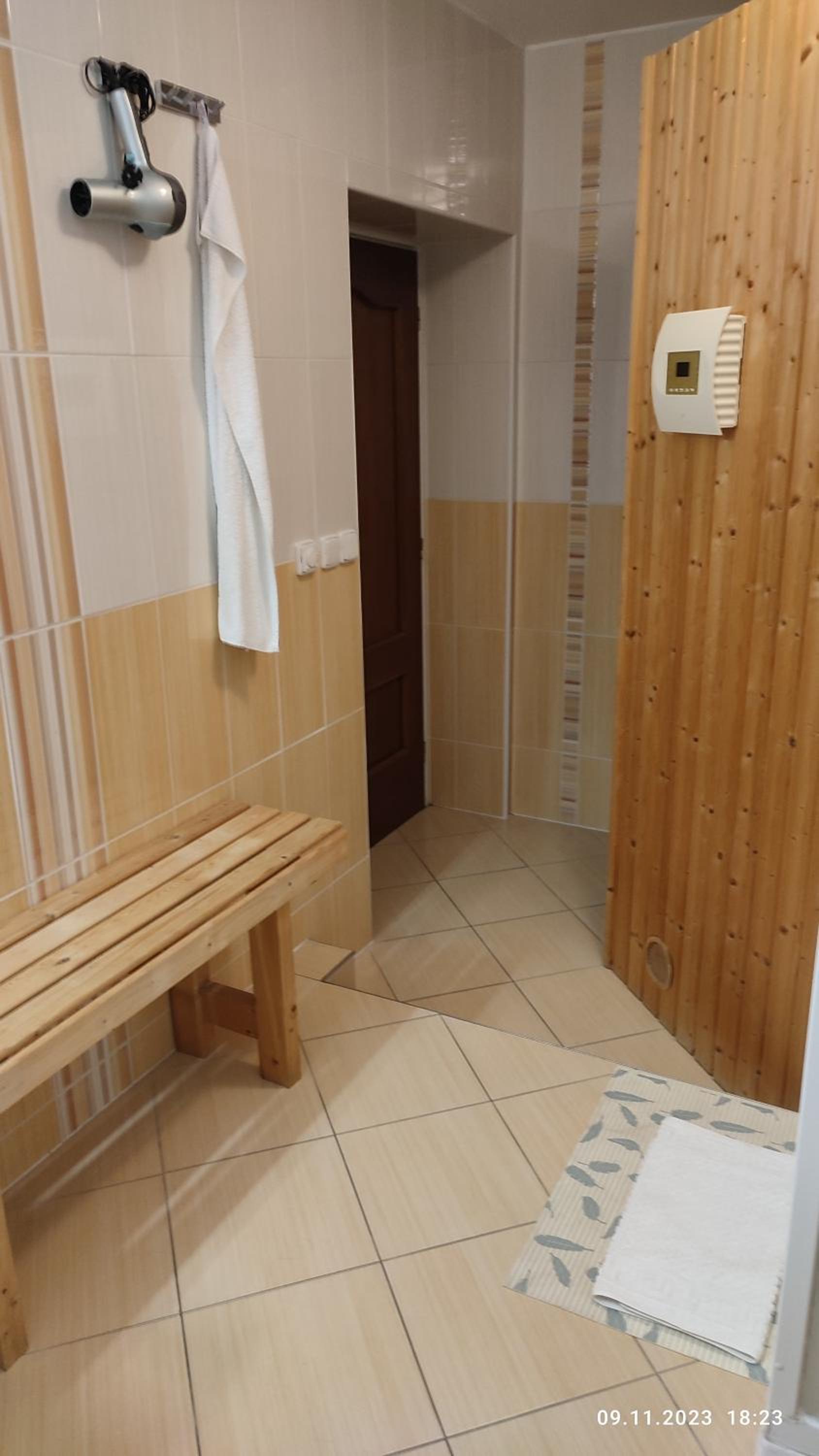 Villa Homestay Nad Helmrovkou