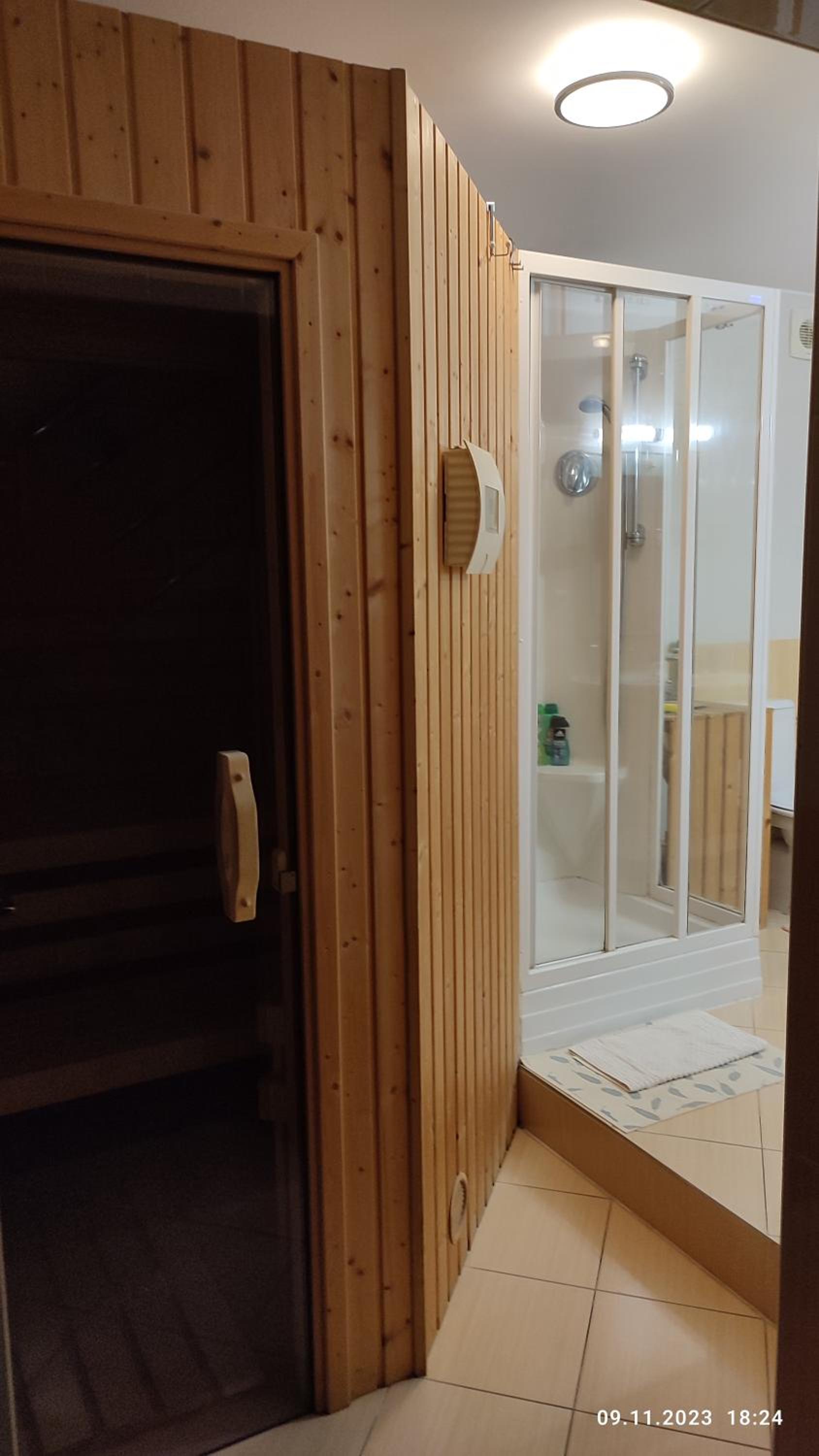 Villa Homestay Nad Helmrovkou