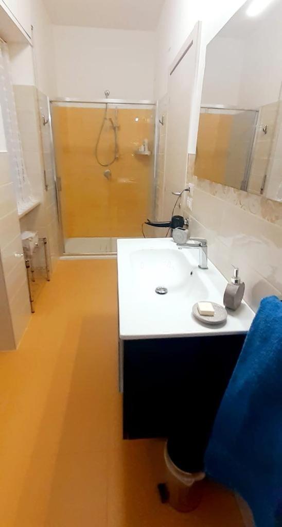 Casa Giulia - Modern 2BR - 2 Baths - AC & WiFi photo 4