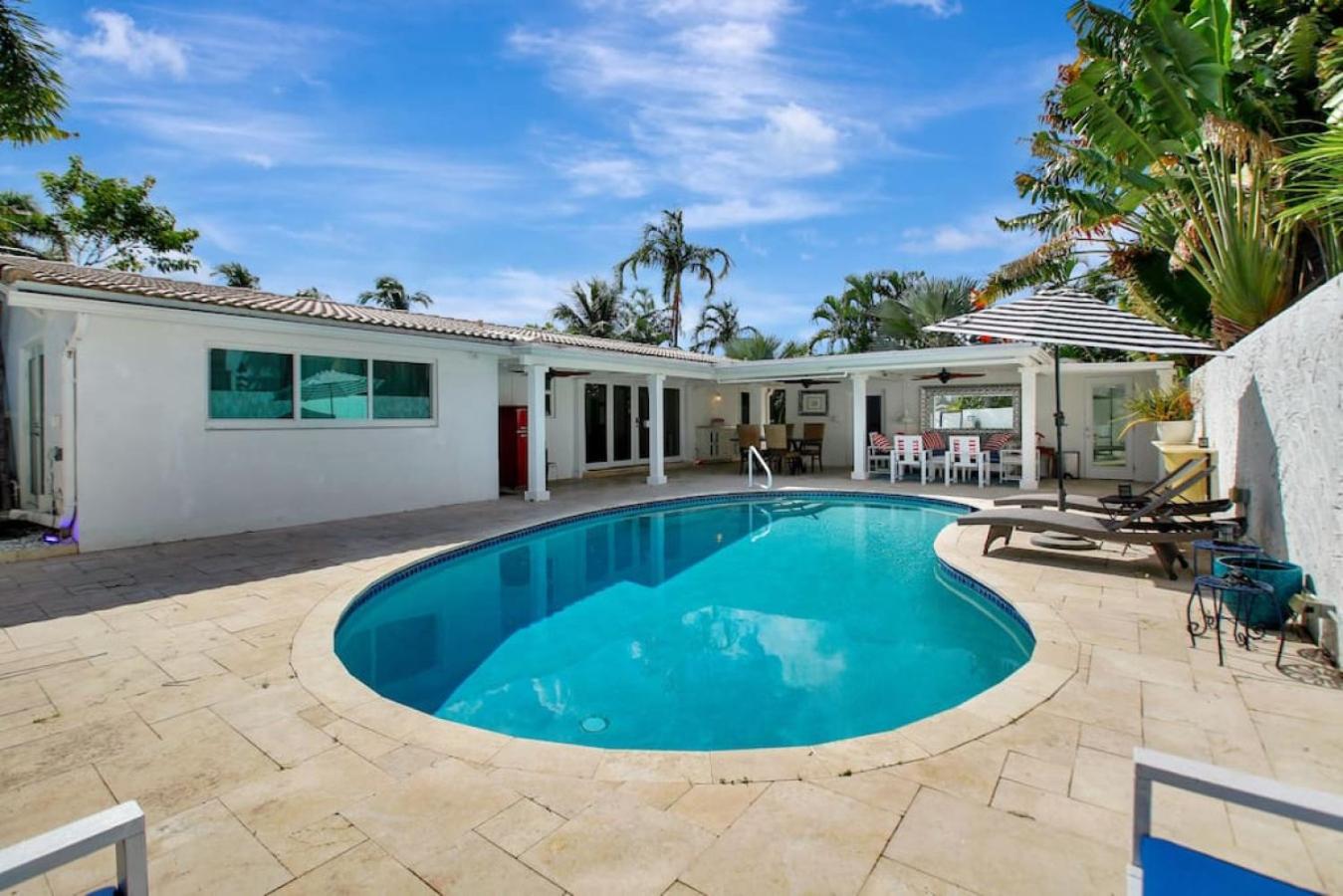 Wilton on the water courtyard and Heated Pool