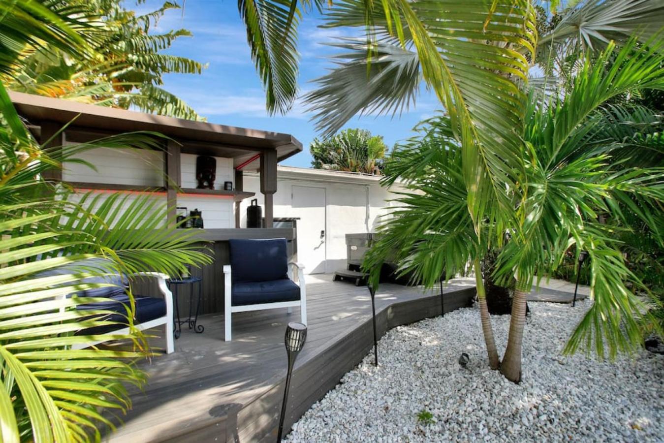 Wilton on the water courtyard and Heated Pool