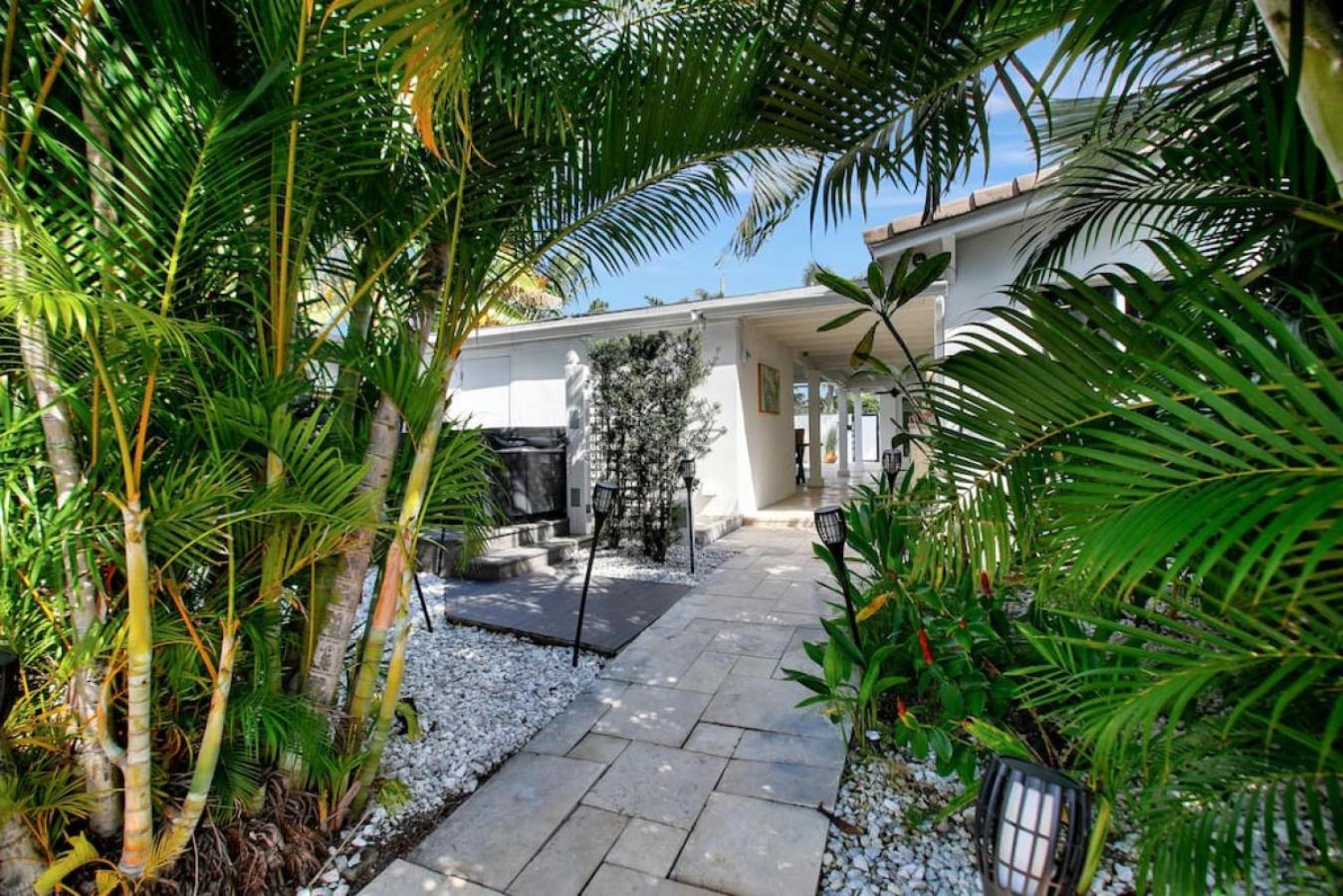 Wilton on the water courtyard and Heated Pool