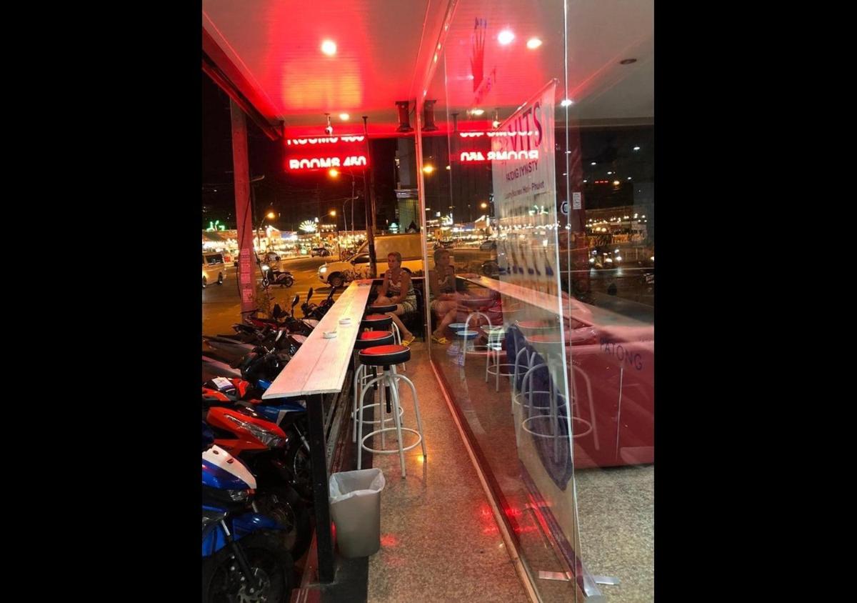 restaurant