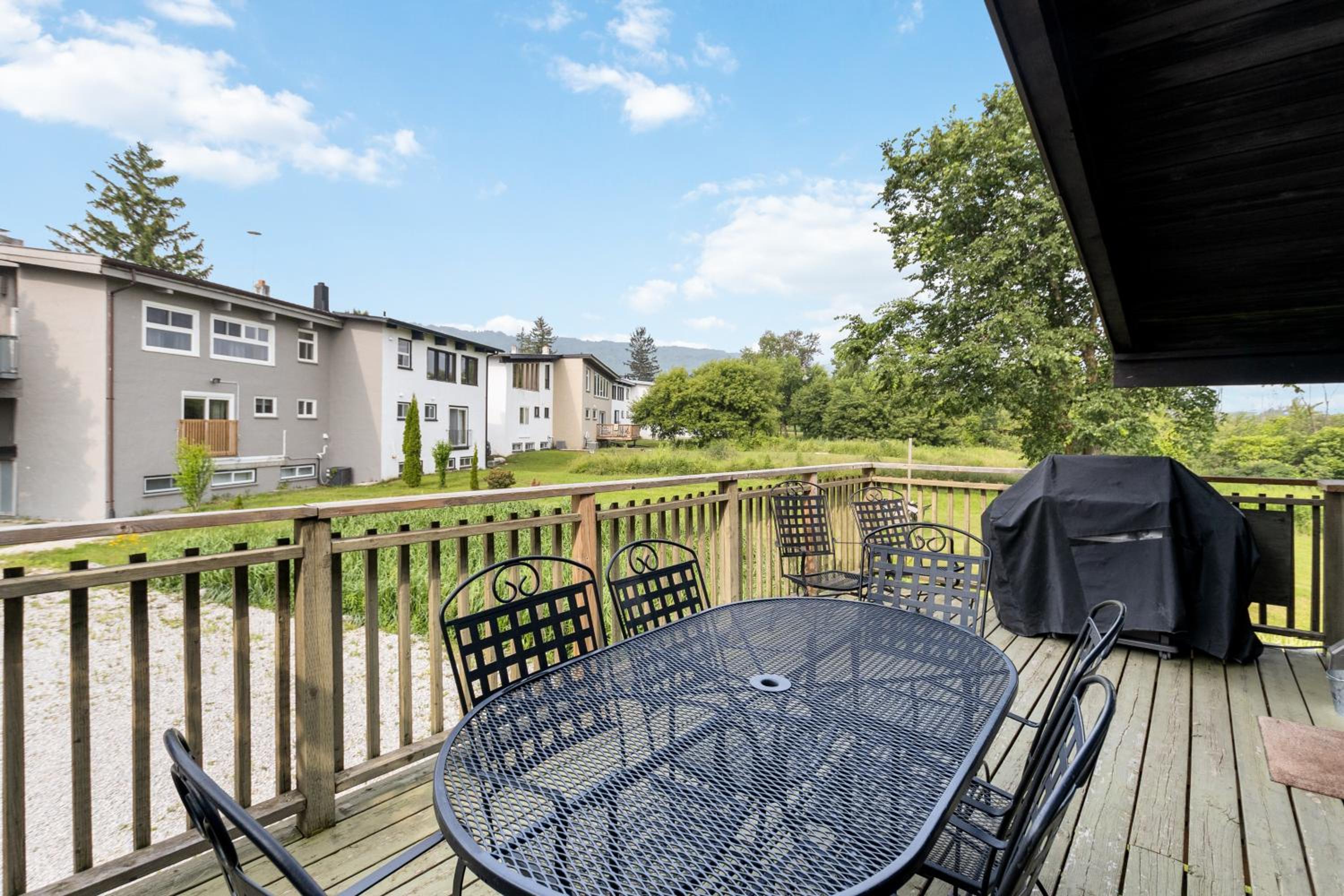 Semi Detached Mountain View Chalet