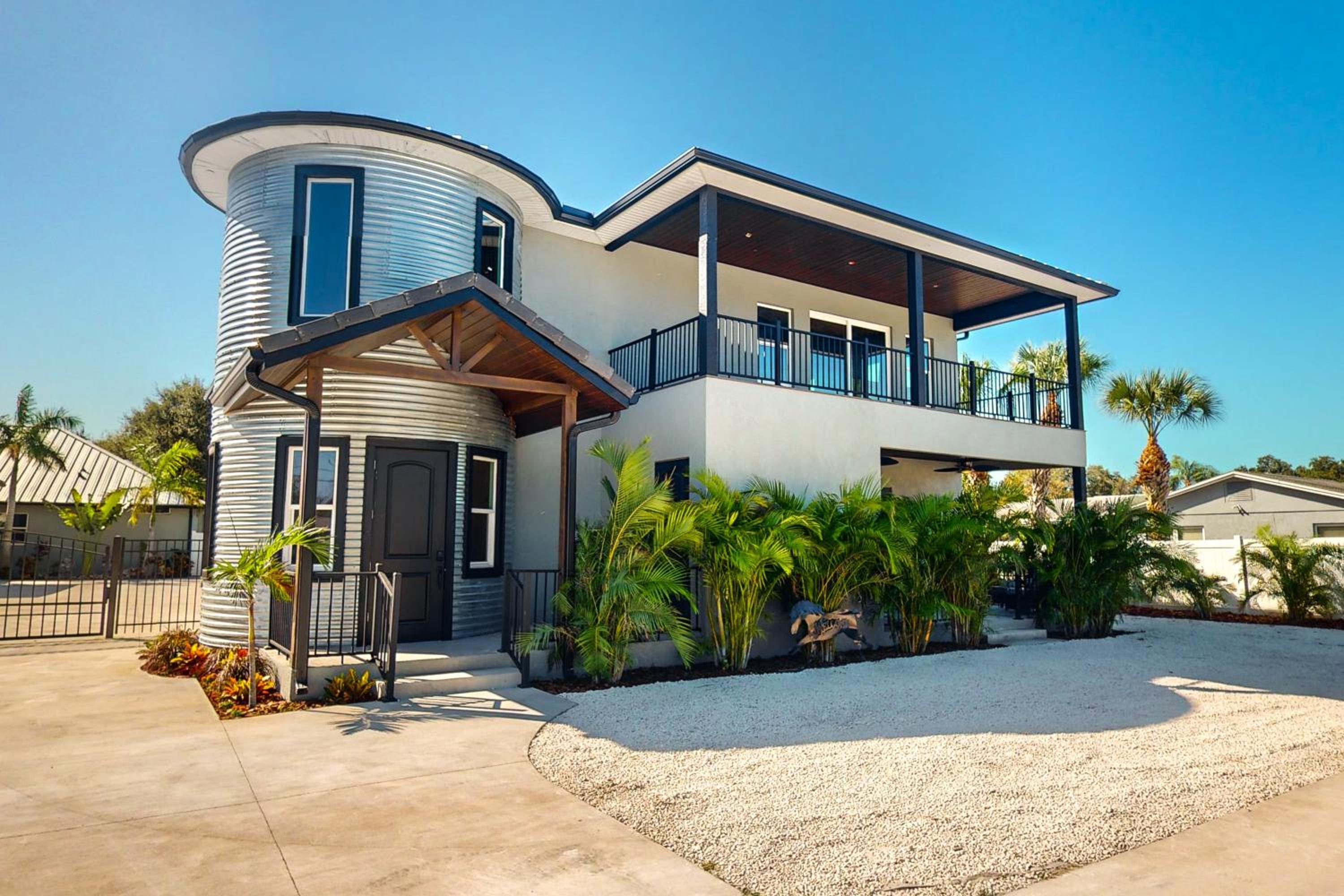 Less Than 2 Mi to Indian Rocks Beach! Home with Horses