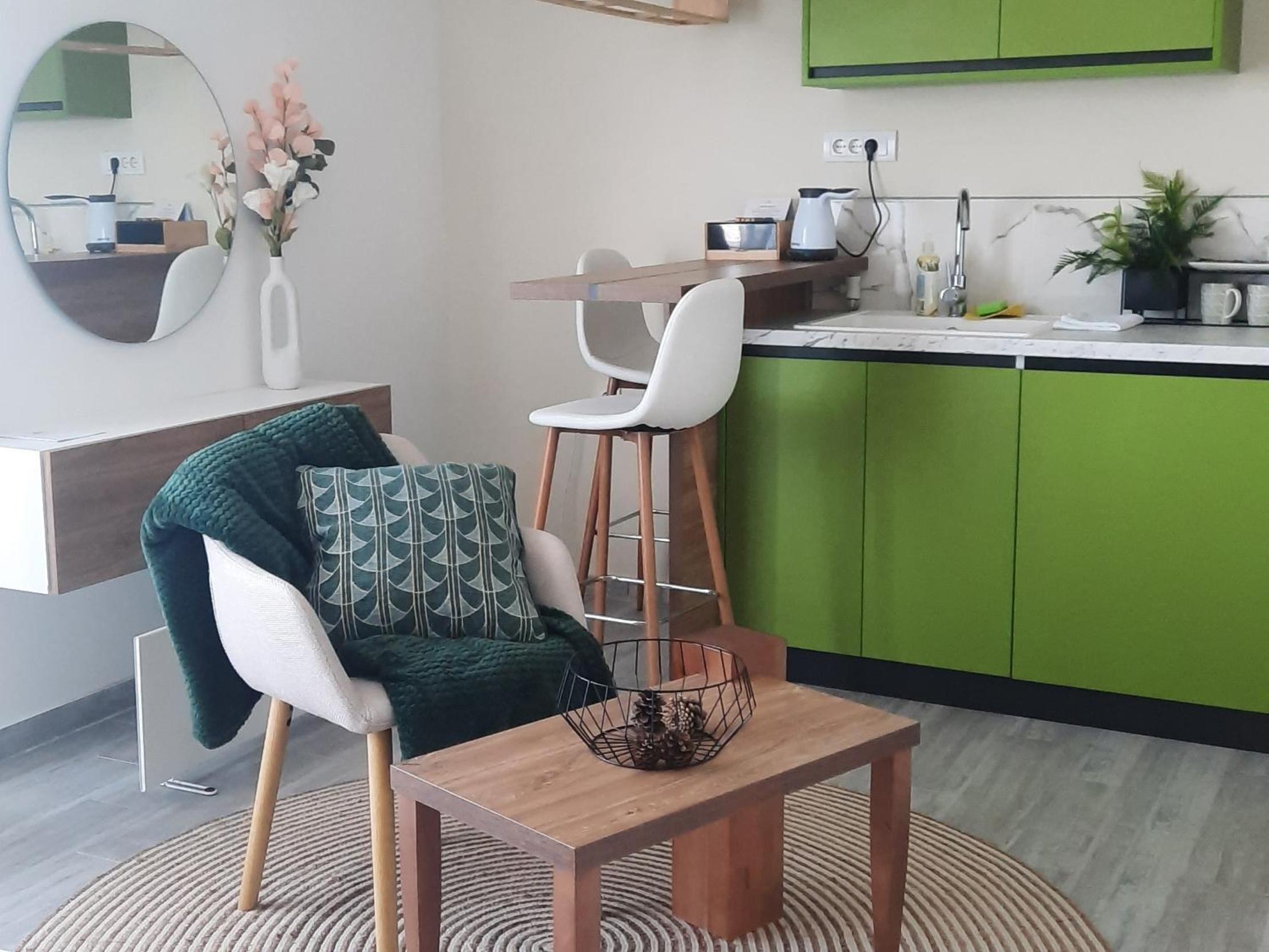 Sunny Woods Apartment view 4