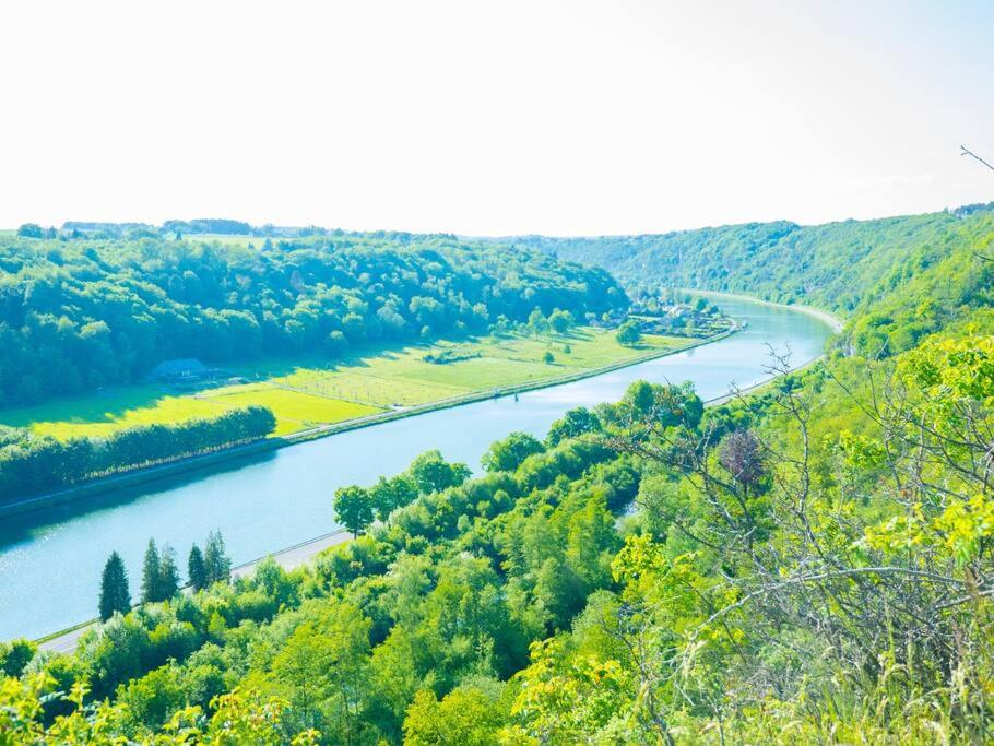 Retro getaway at the Meuse valley