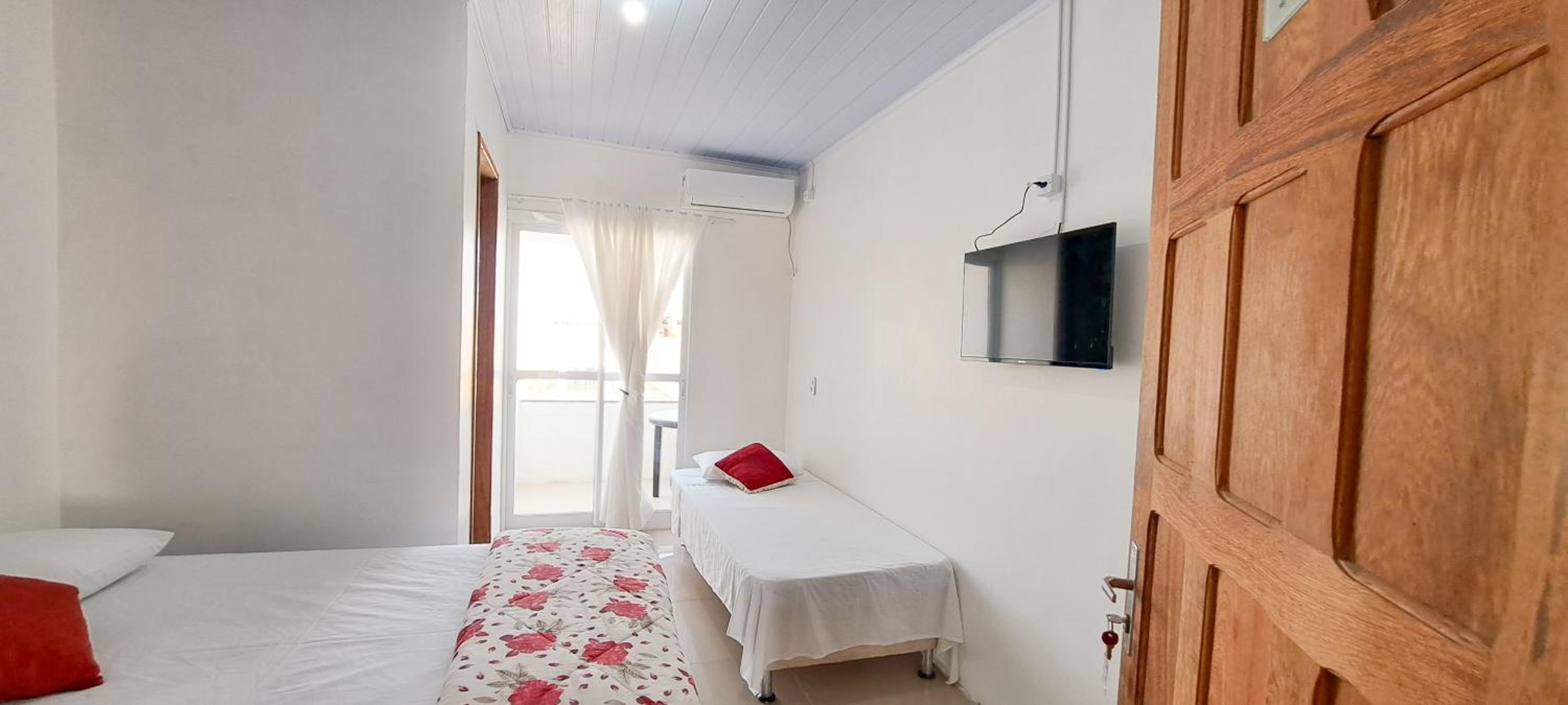 Camelo locação de Suítes Individuais Pousada com Cozinha e Sala Compartilhada