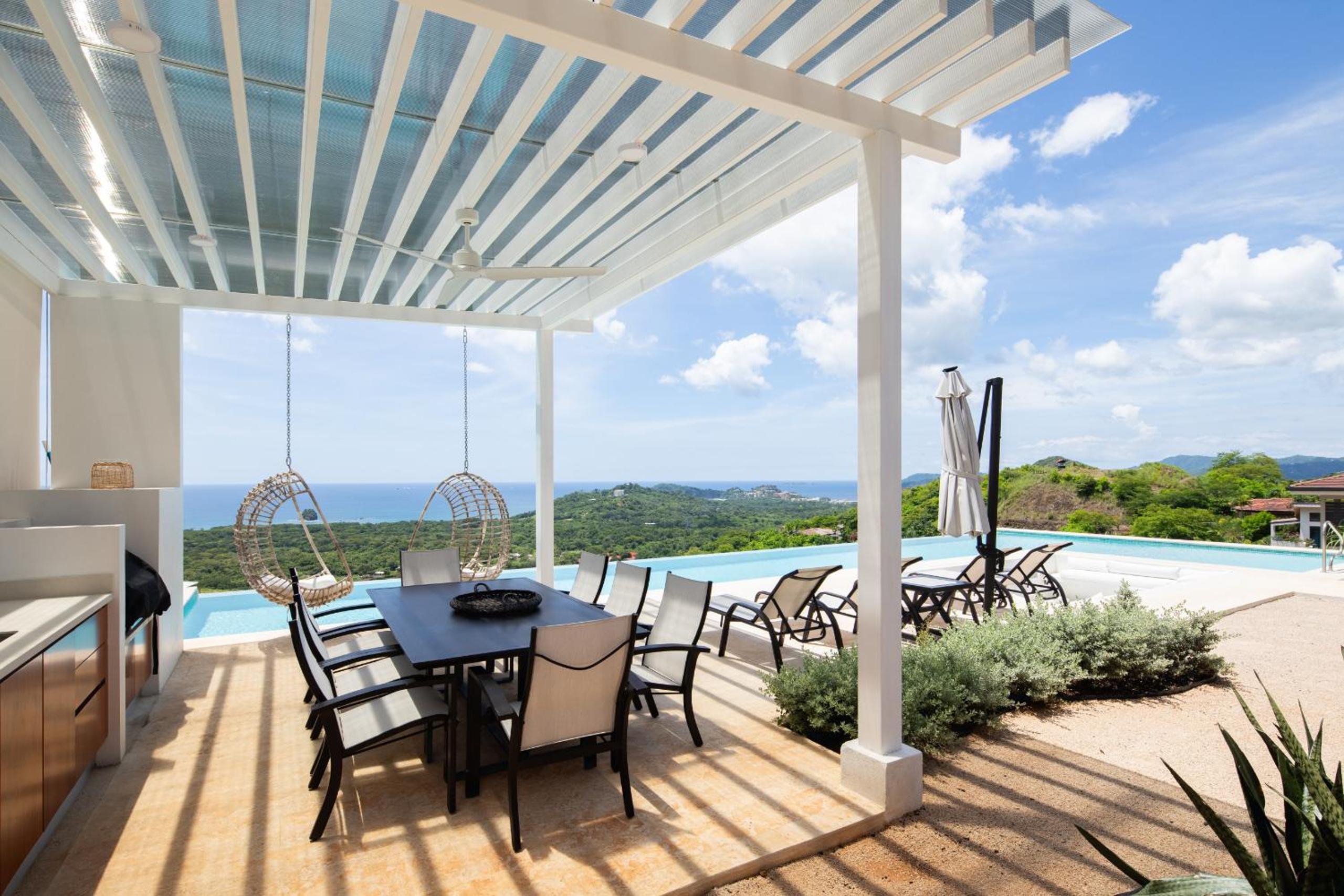 CASA AYLA A - stunning 5BR Ocean view house & infinity pool in Flamingo