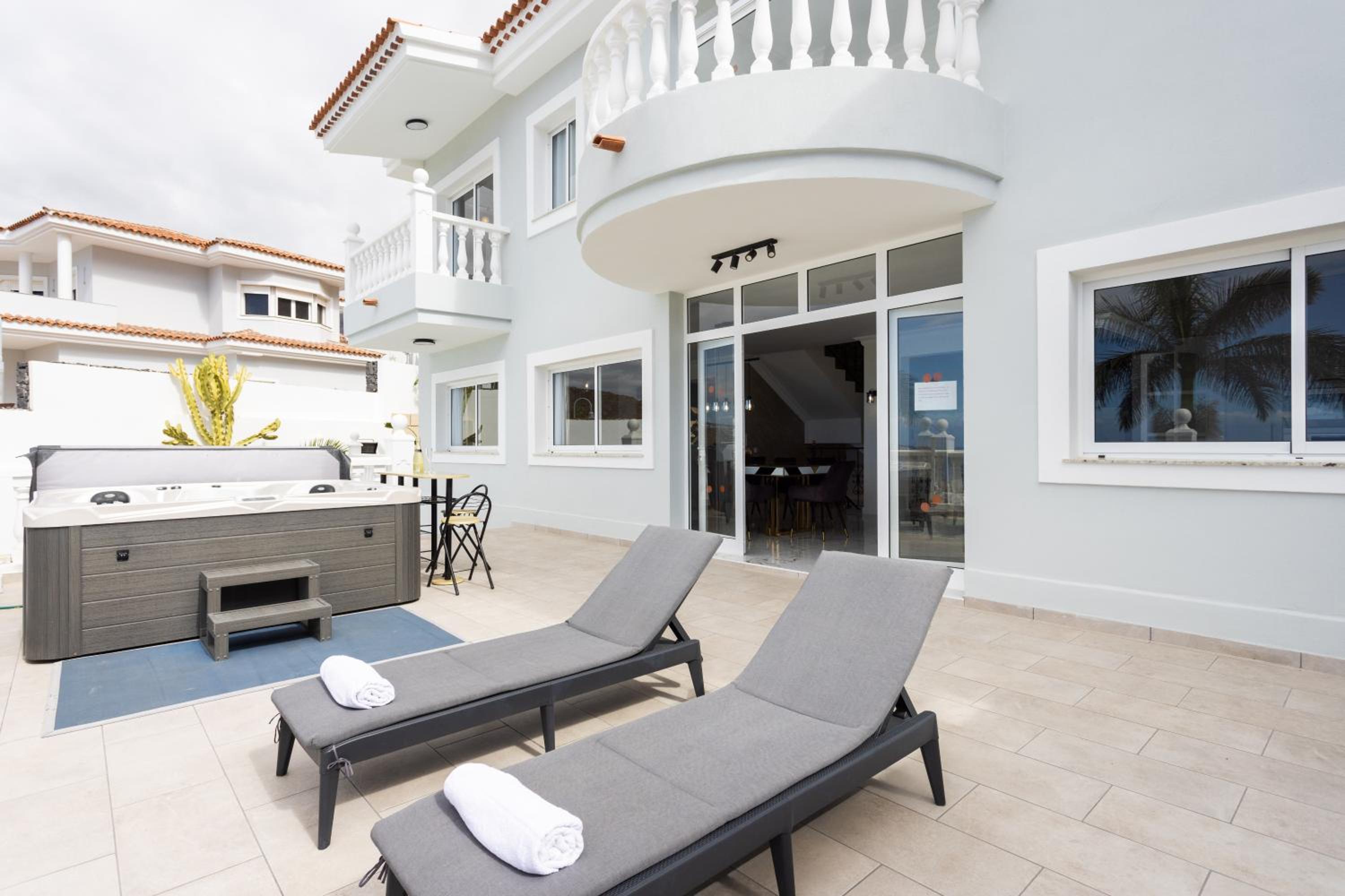 Villa Exotica