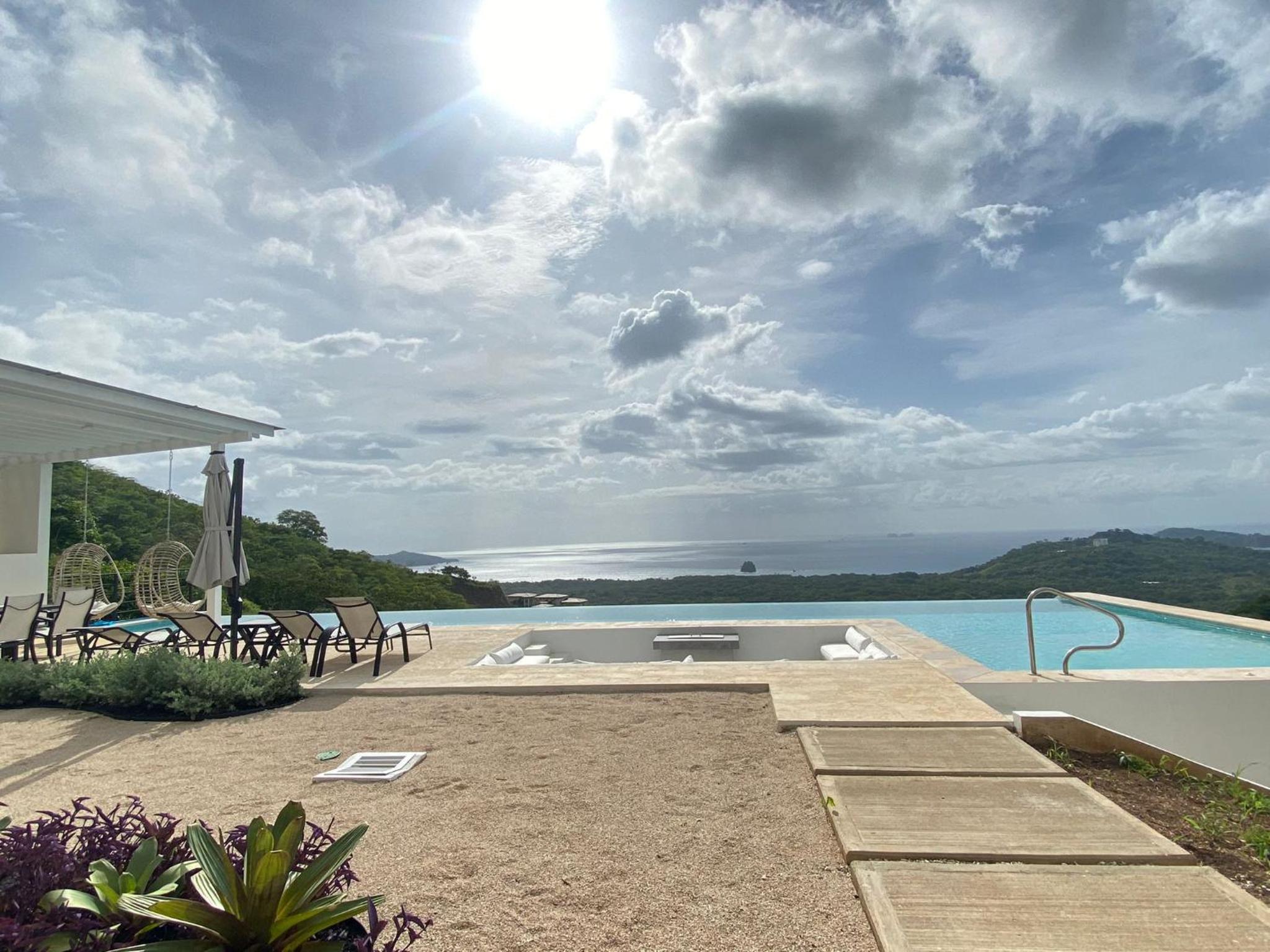 CASA AYLA A - stunning 5BR Ocean view house & infinity pool in Flamingo