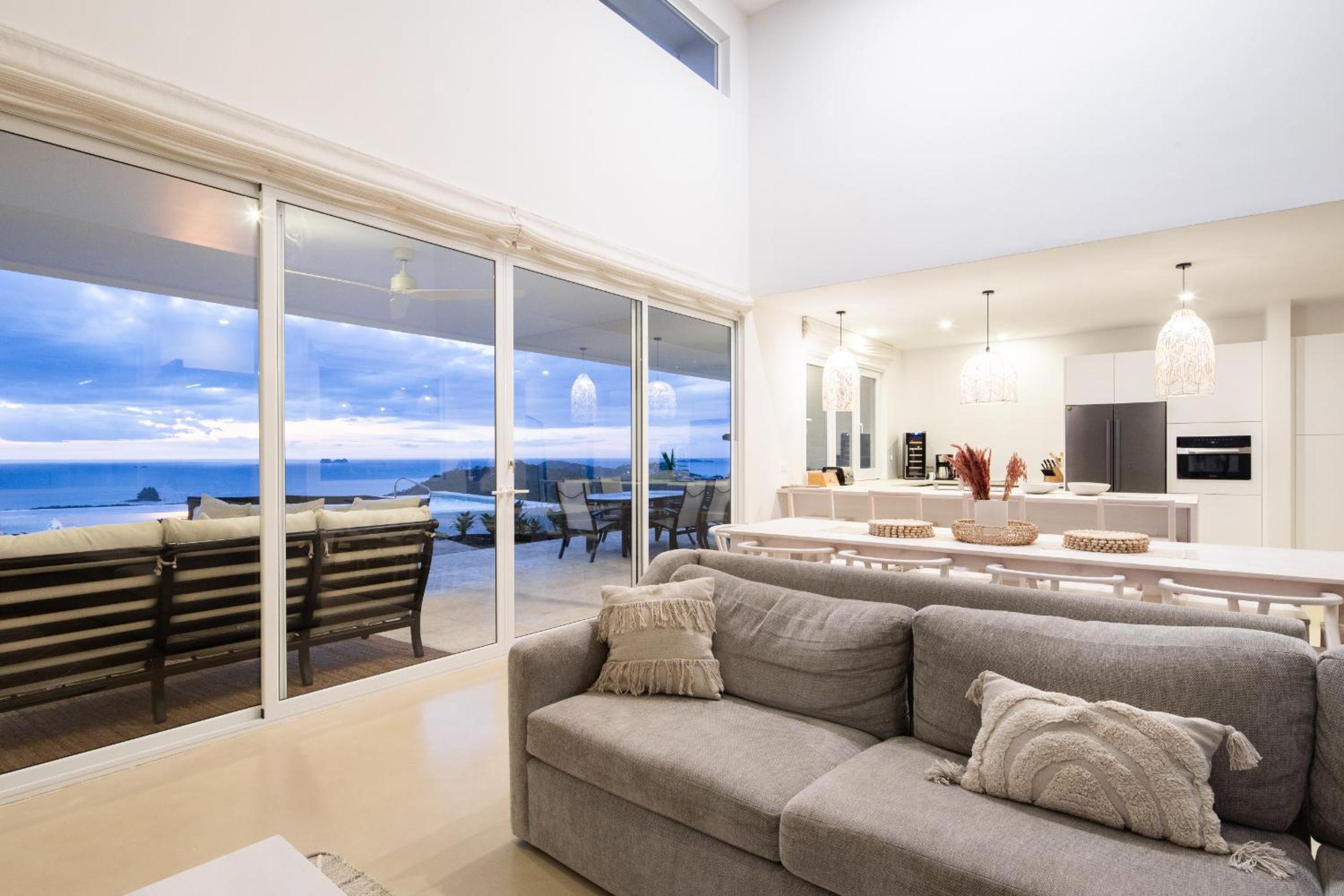 CASA AYLA A - stunning 5BR Ocean view house & infinity pool in Flamingo