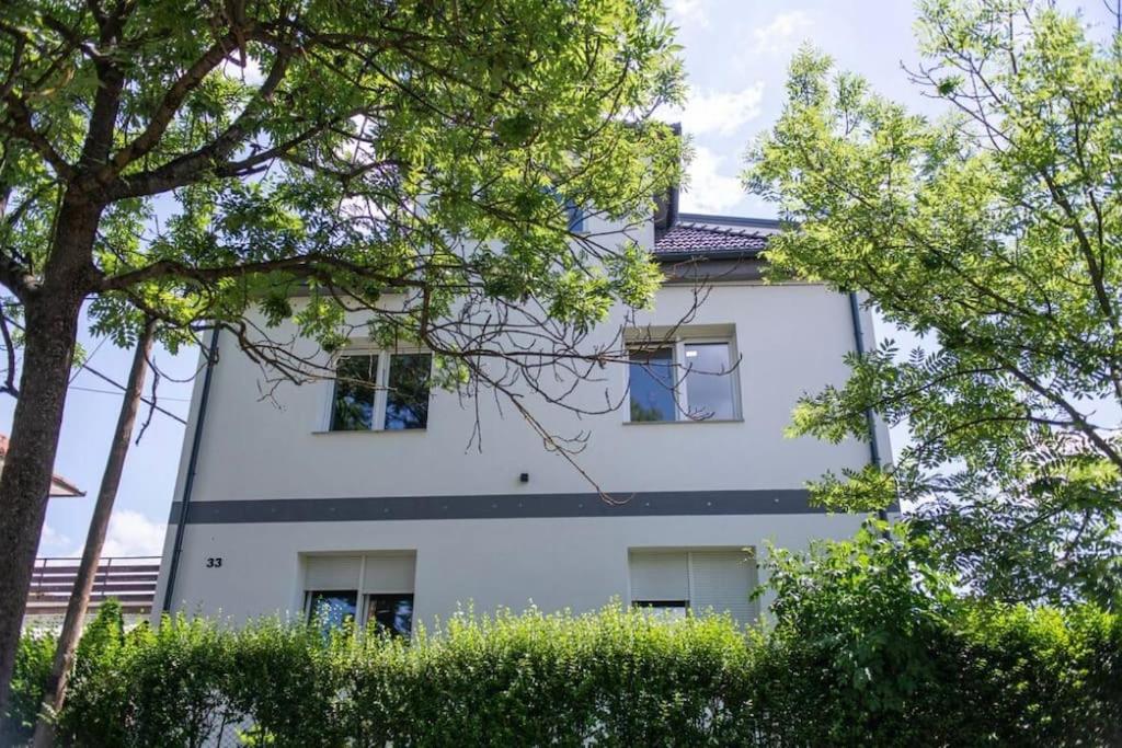 2022 Central Apartment Maribor (Garden + Parking) view 2