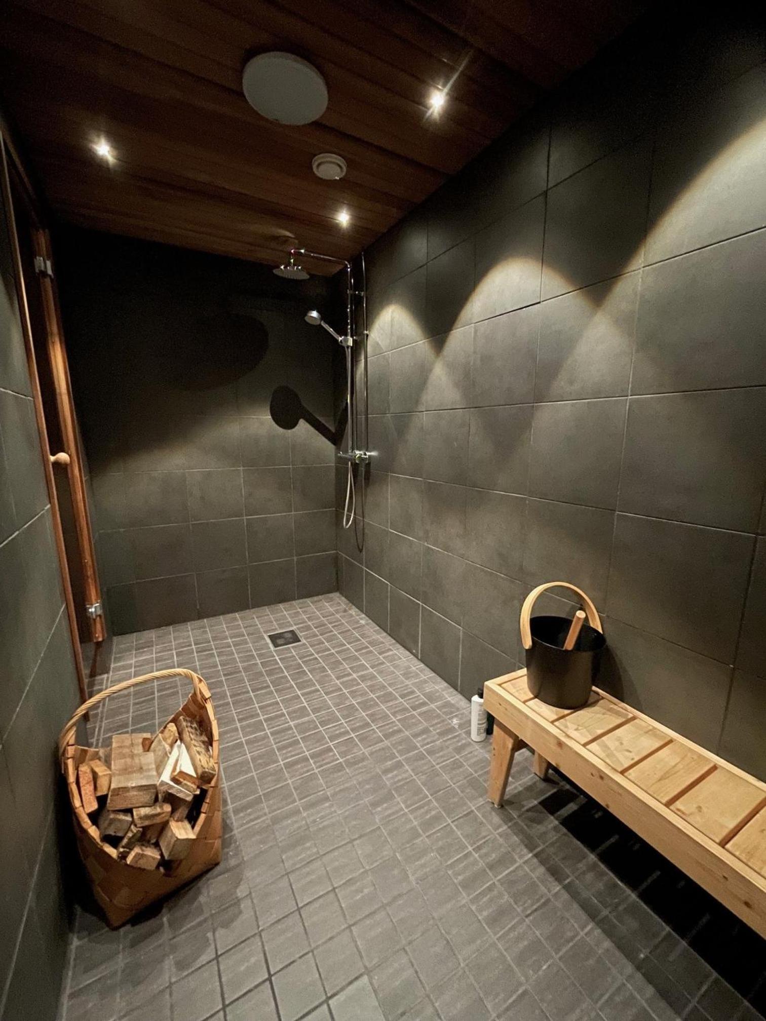 Brand new 1 room cottage with sauna view 2