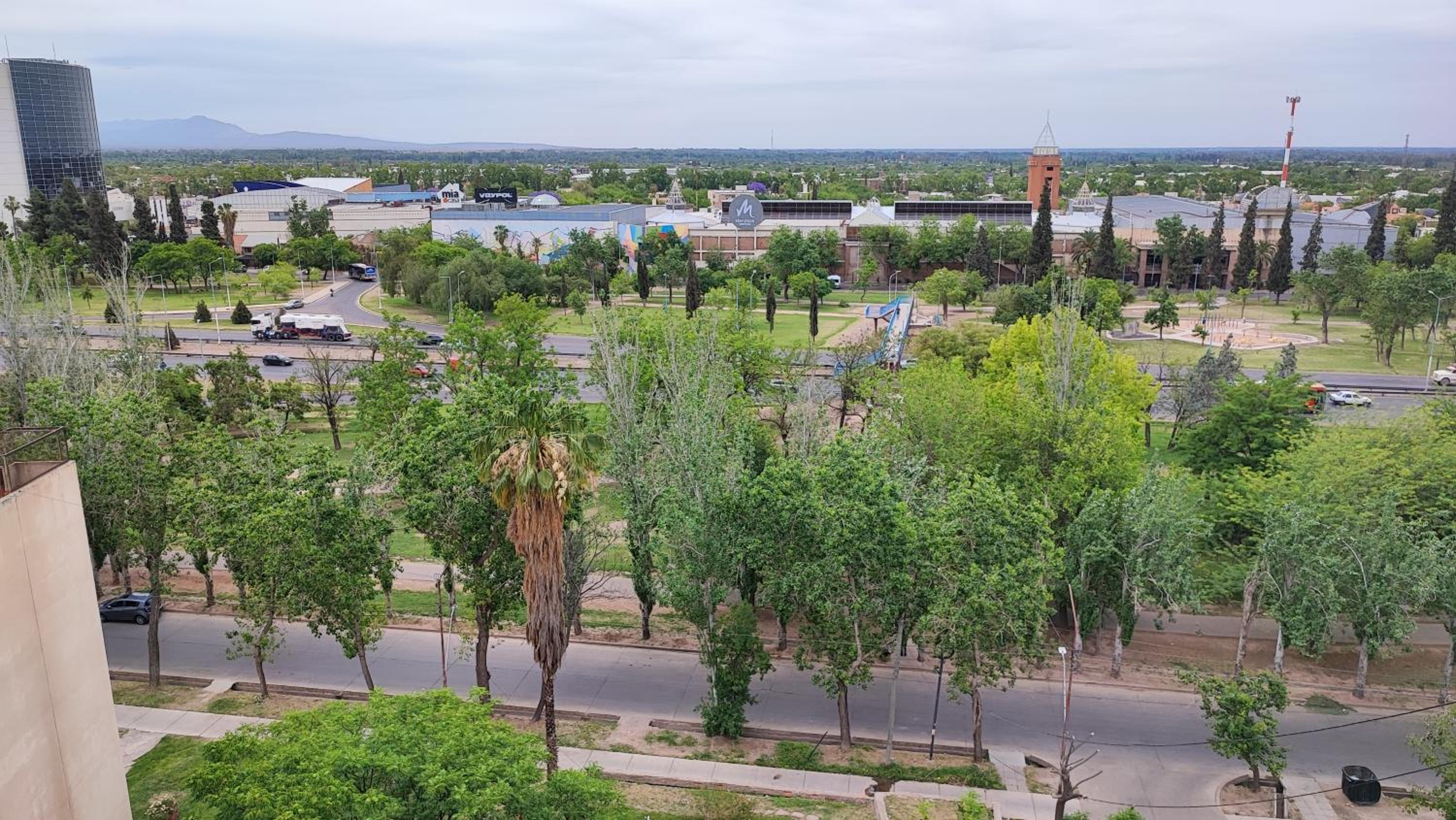 Cavas de Mendoza - 3 habitaciones - Frente al Shopping y Hotel Hilton