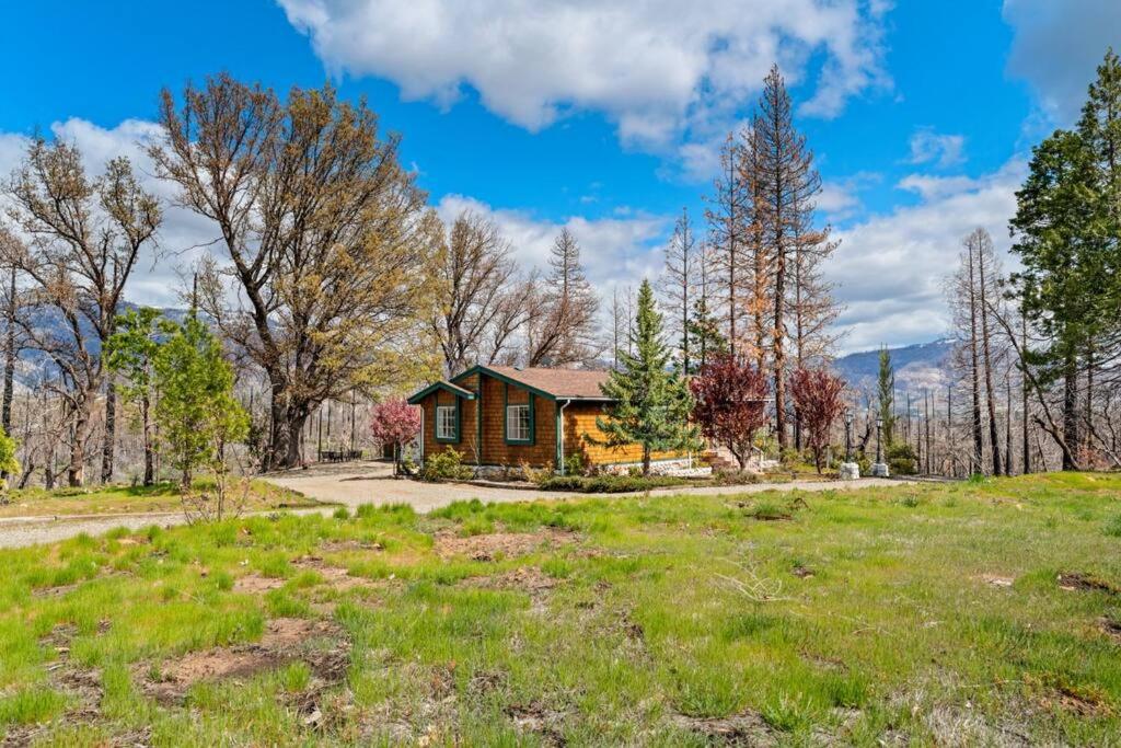 Stunning North Fork Cabin w/ Free Wi-Fi & Smart TV view 2