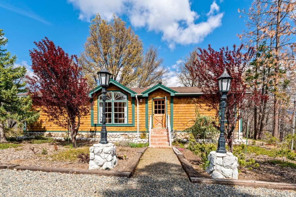 Stunning North Fork Cabin w/ Free Wi-Fi & Smart TV view 4