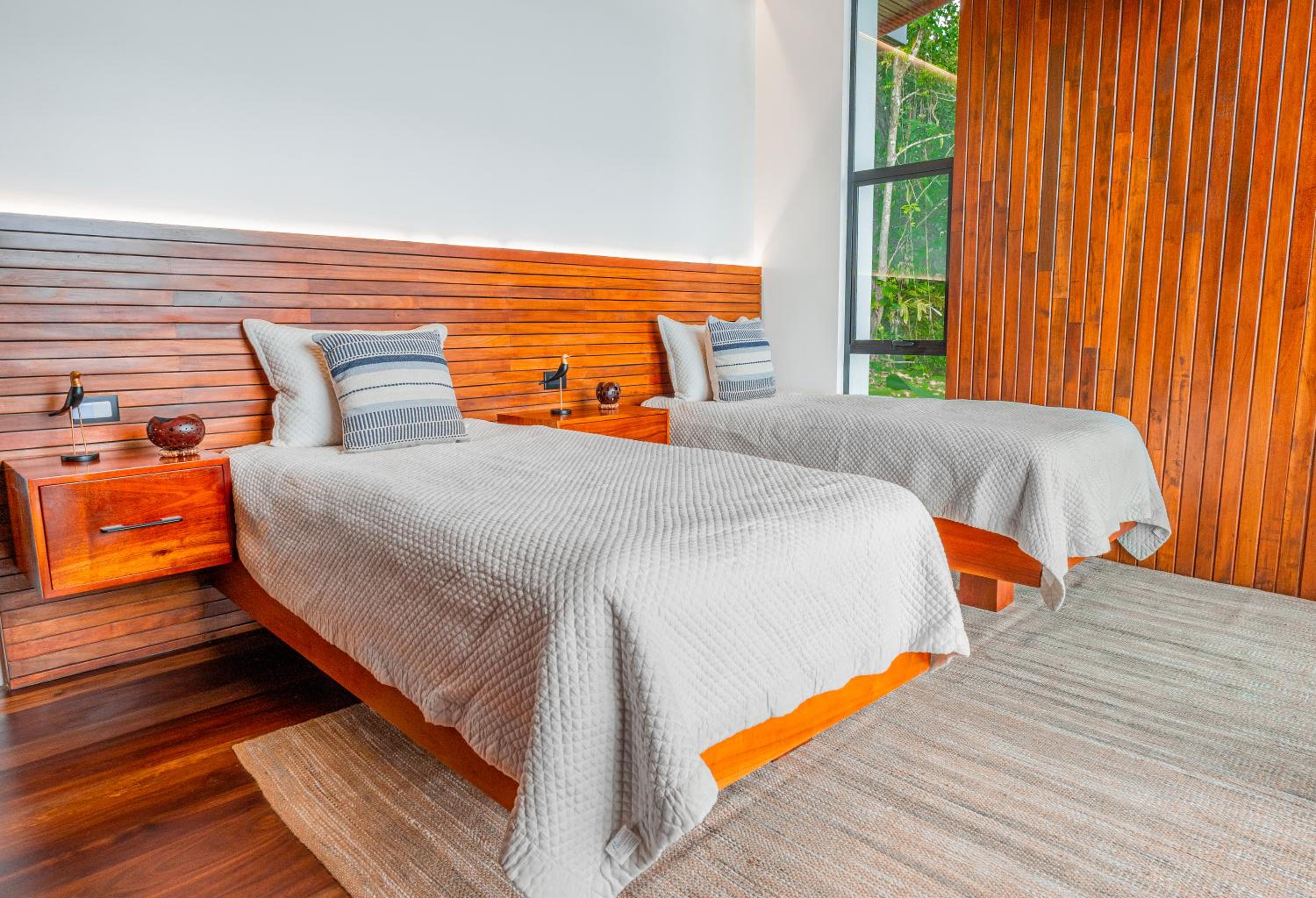 Villa Morpho - Luxury Jungle House at Ecolirios Green Community