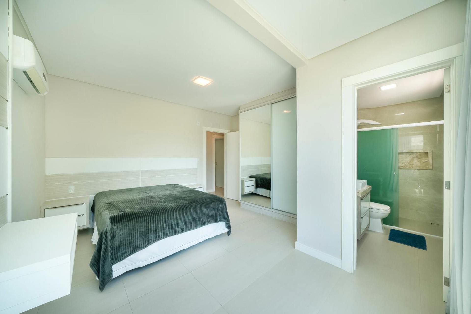 Apartamento duplex térreo com super SPA