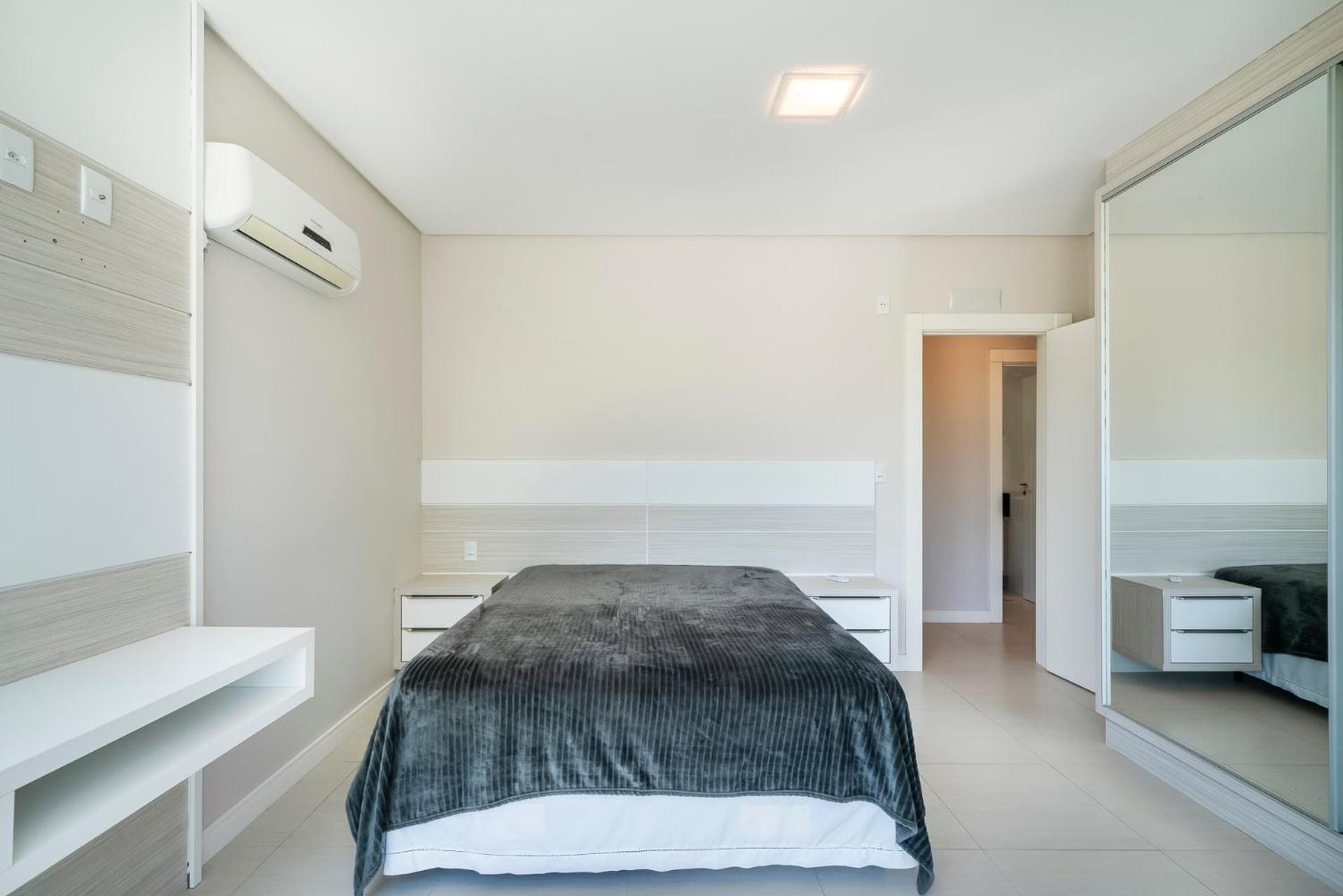 Apartamento duplex térreo com super SPA
