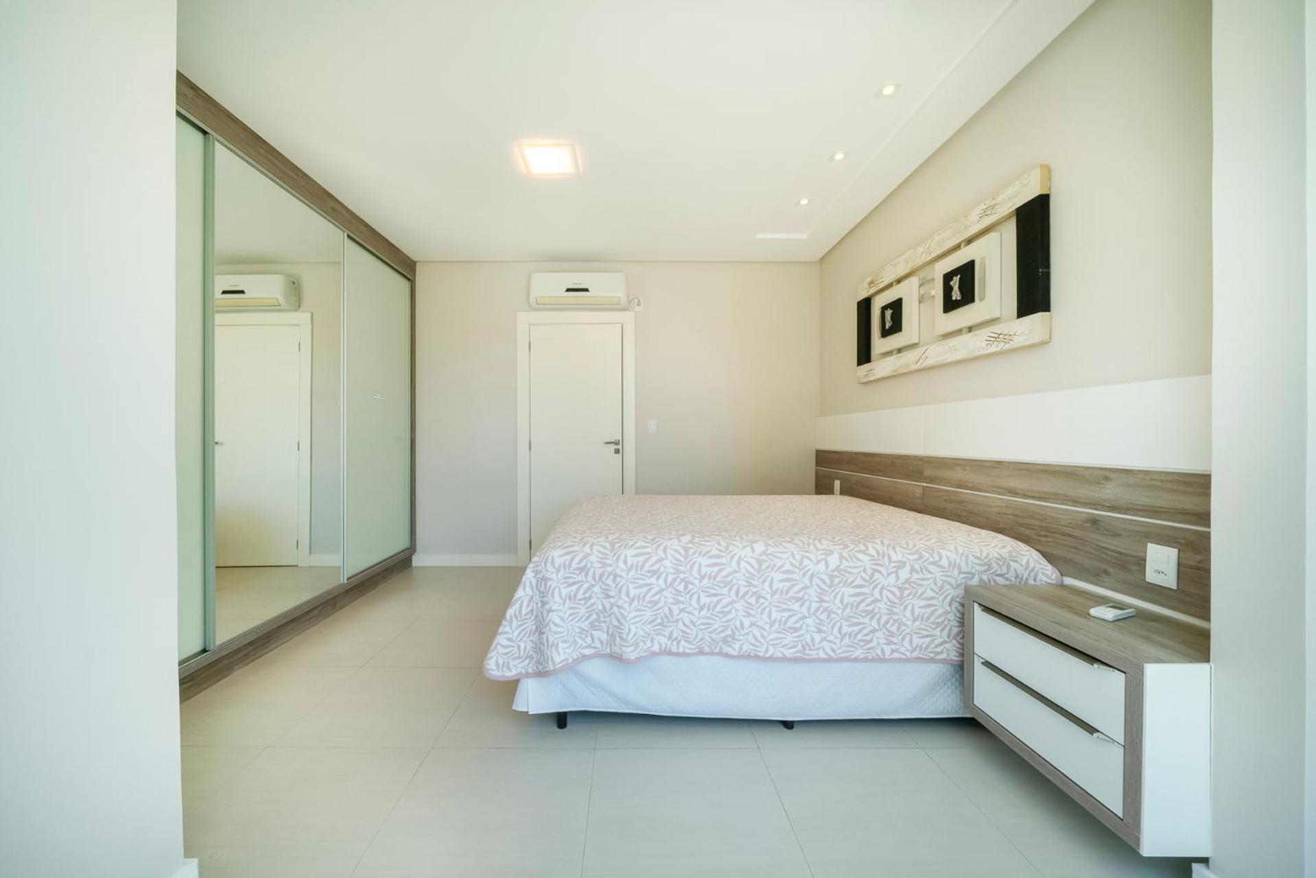 Apartamento duplex térreo com super SPA