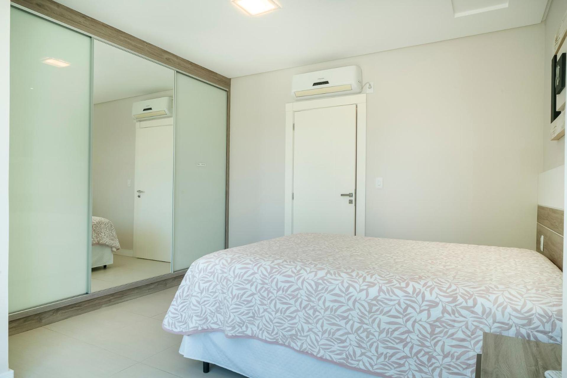 Apartamento duplex térreo com super SPA