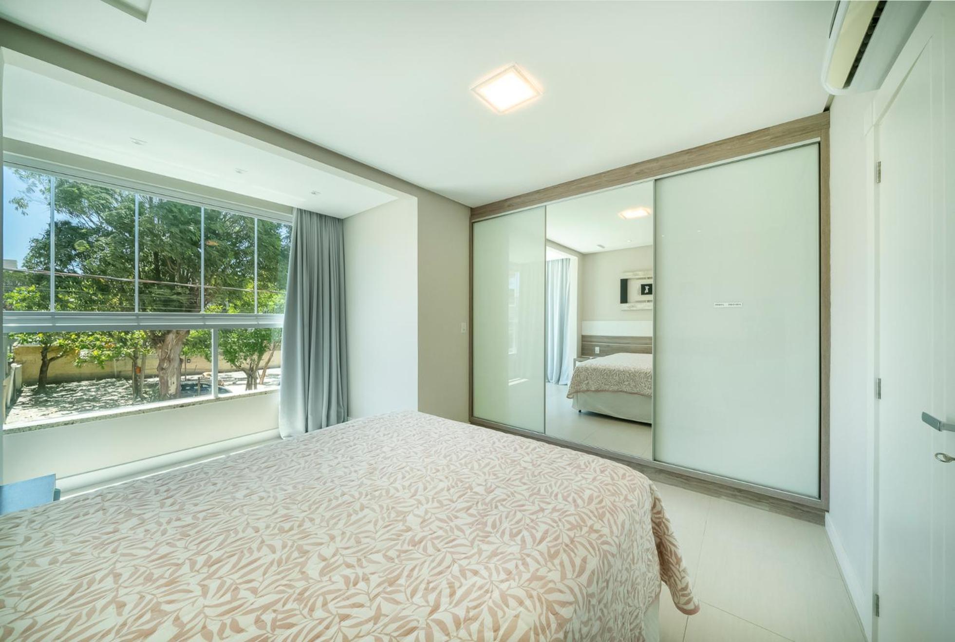 Apartamento duplex térreo com super SPA