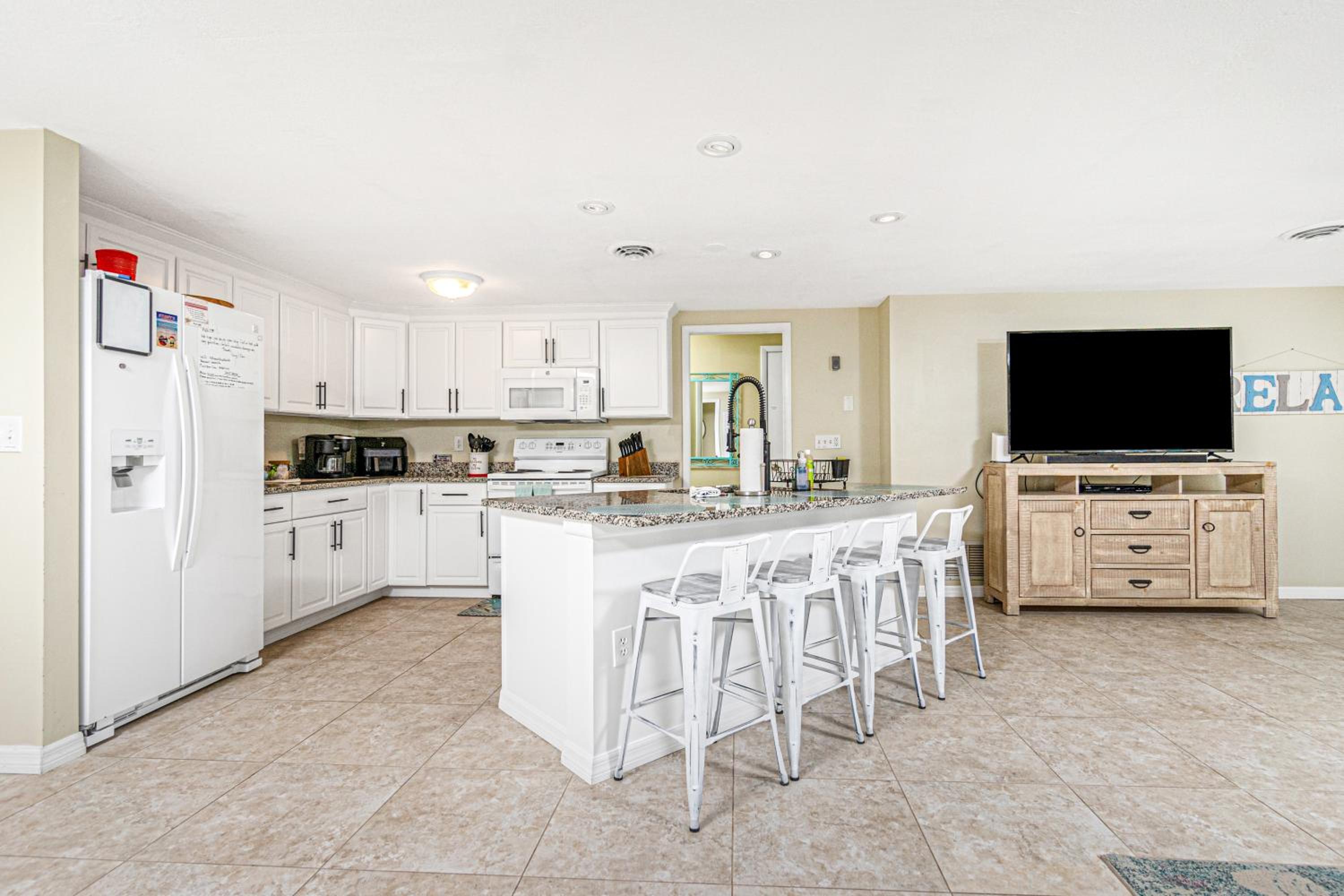 PRIME Location! 60 Steps to PRIVATE BEACH ! Manasota Key!! view 3
