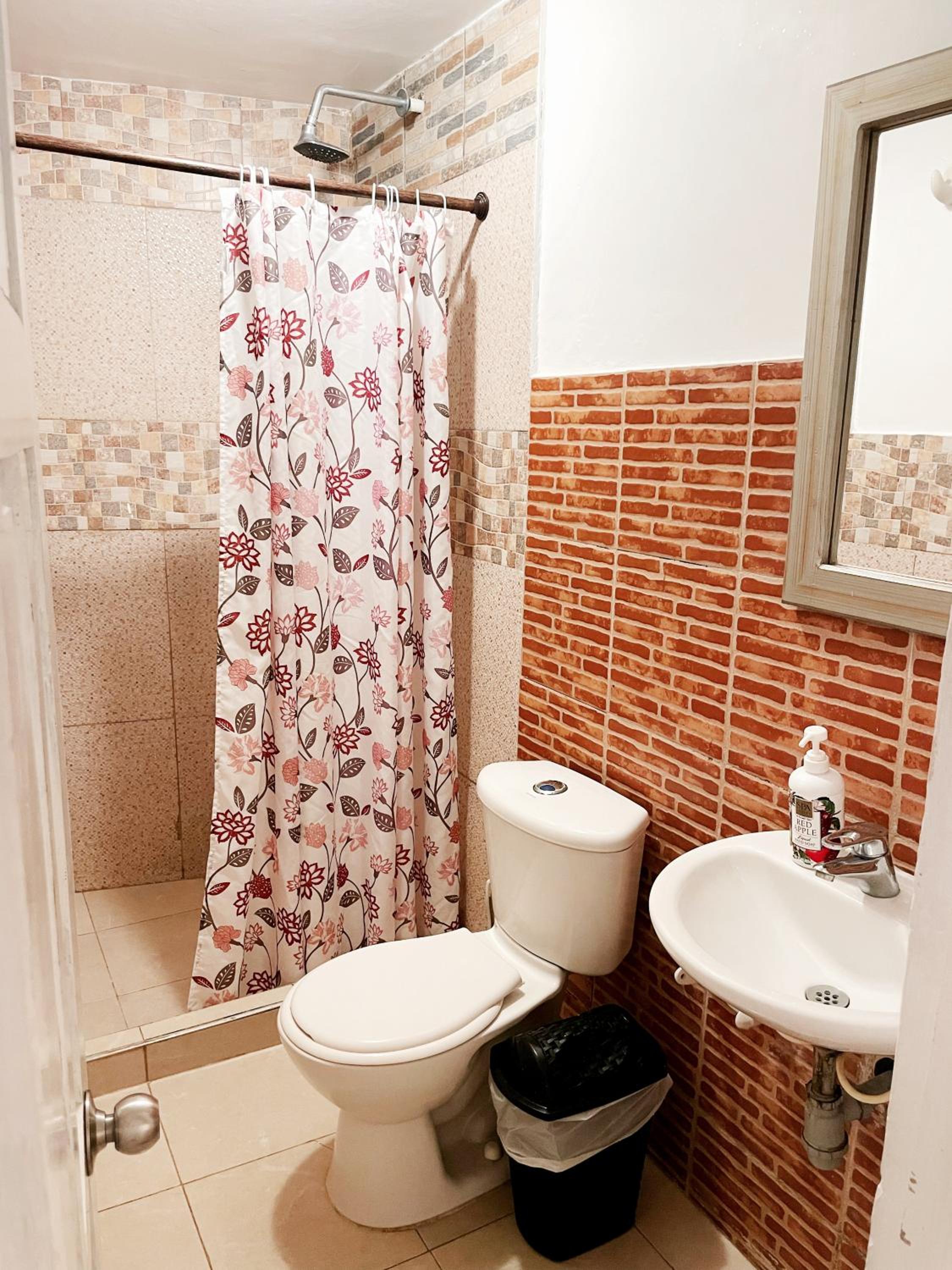 Casa Mamá Waldy Hostel