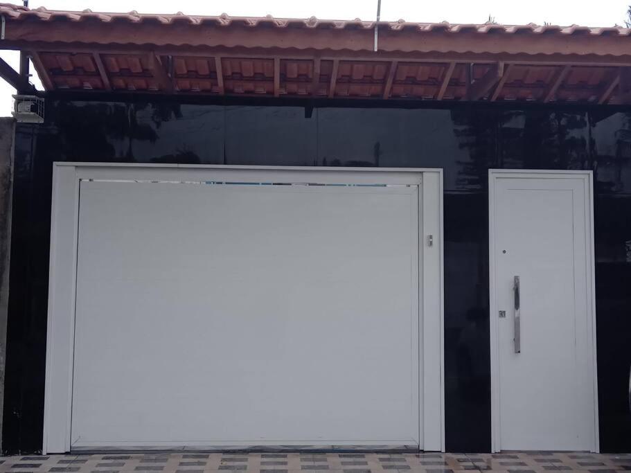 Casa alto padrão em Itanhaém, piscina com cascata, led e hidromassagem