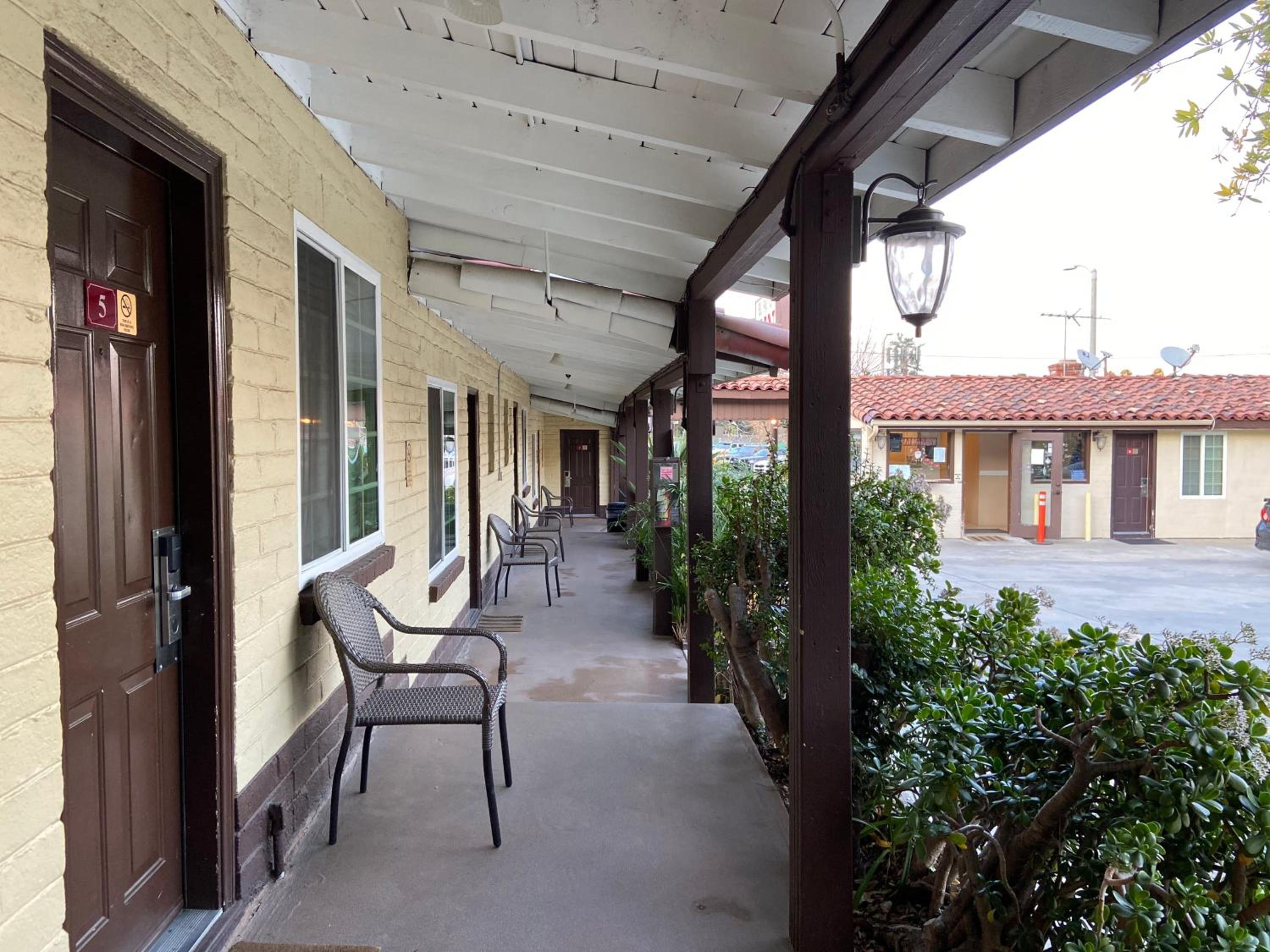 El Patio Inn - Near Universal Studios Hollywood