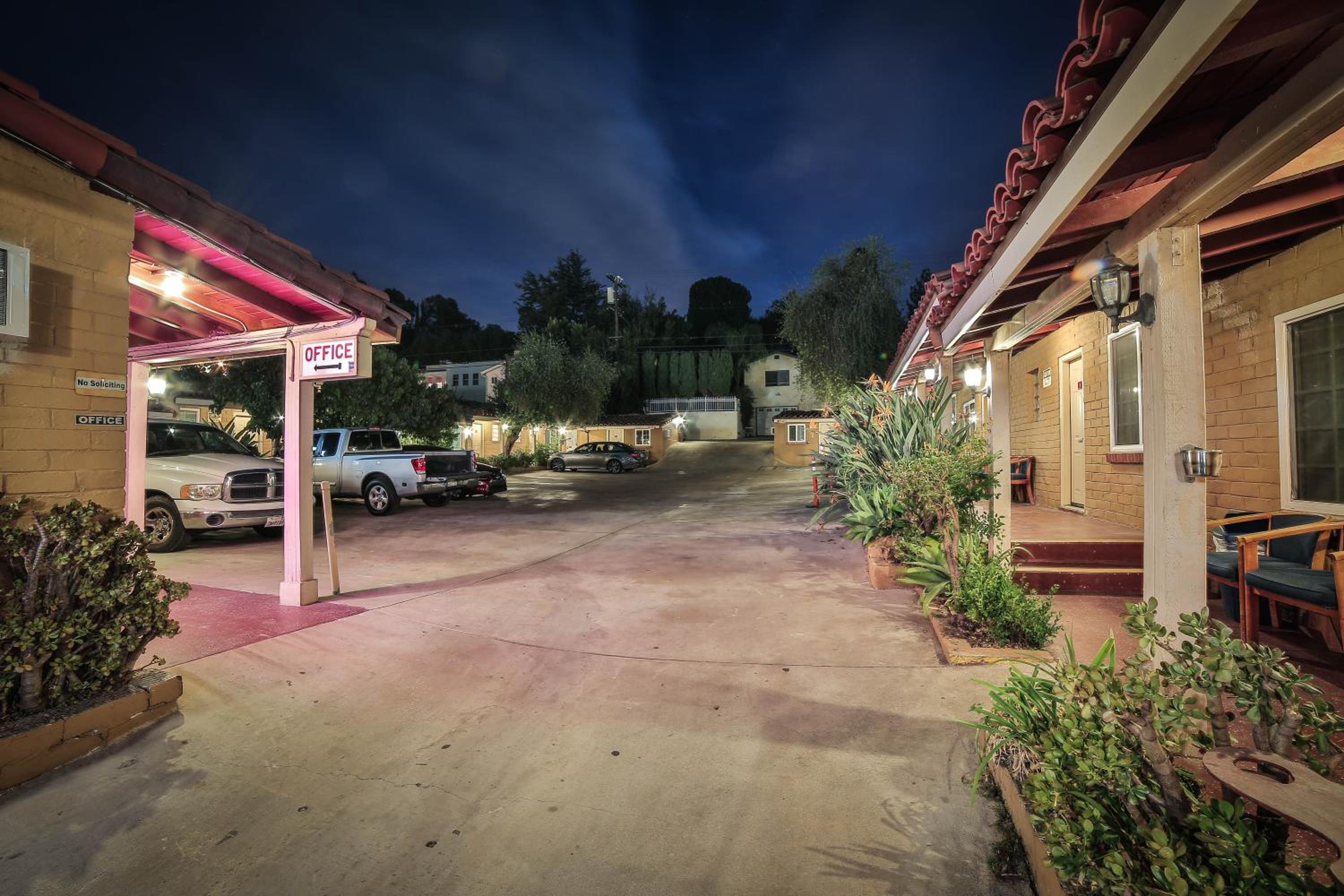 El Patio Inn - Near Universal Studios Hollywood
