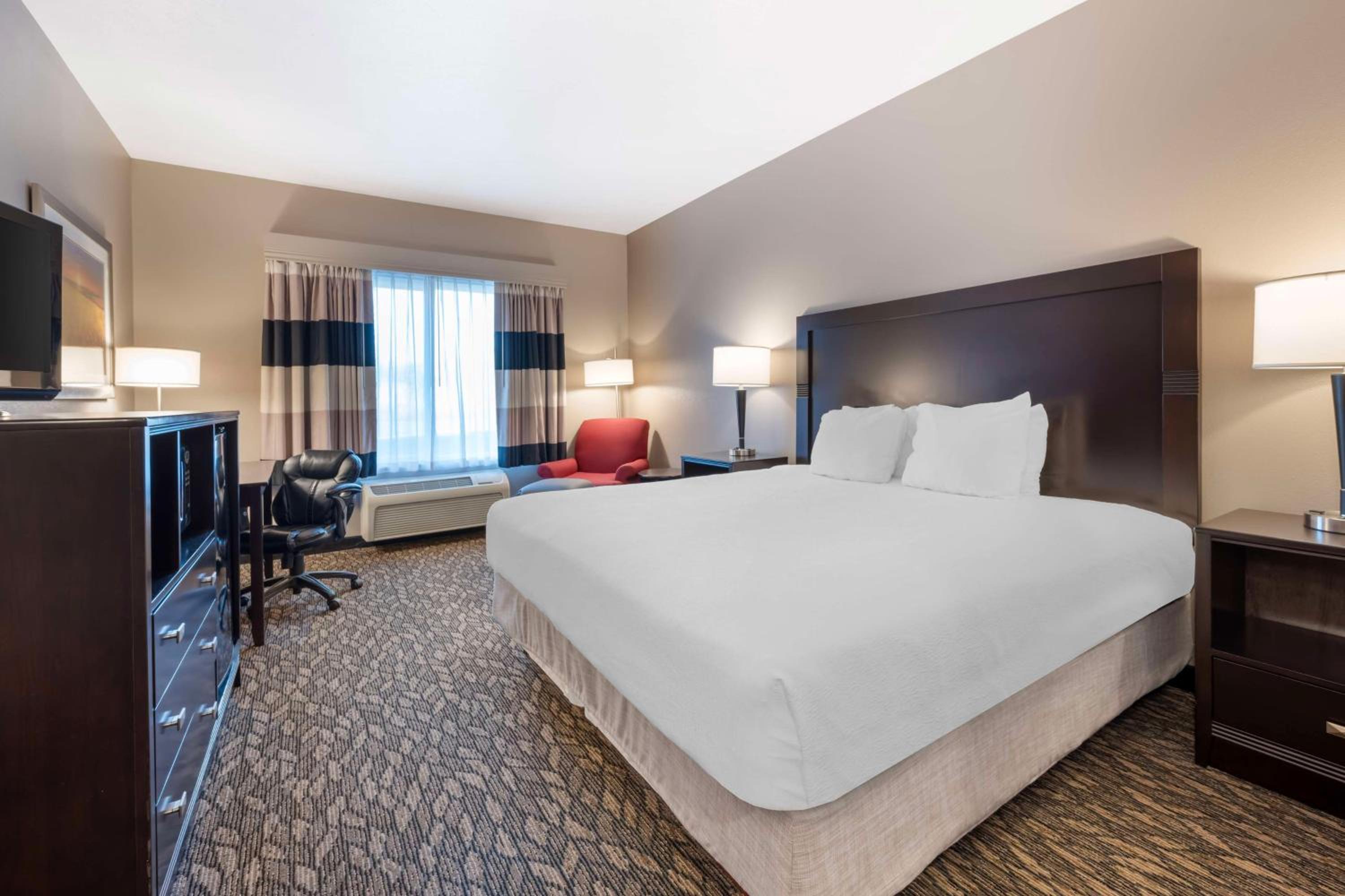 Best Western Wheatland Inn