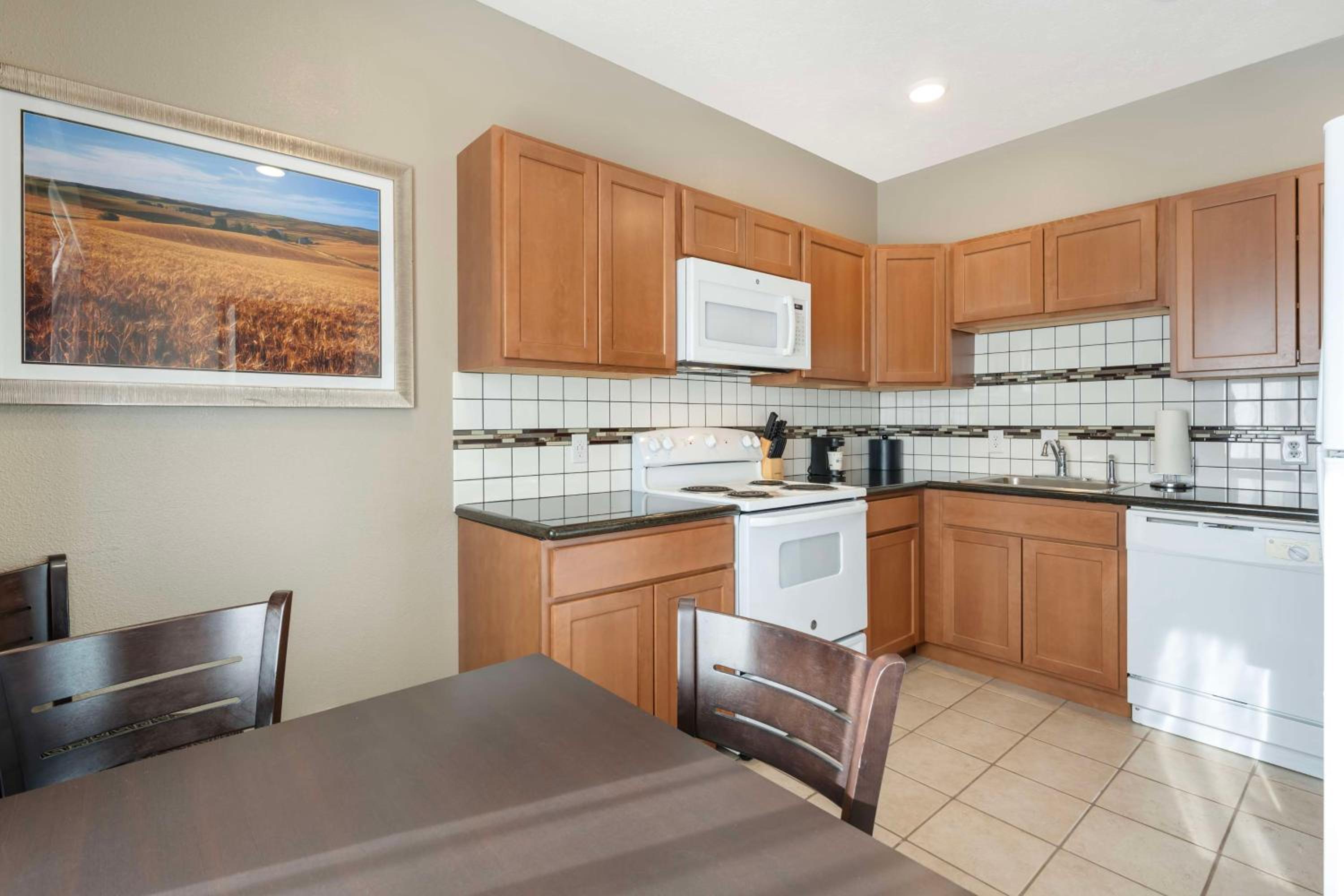 Best Western Wheatland Inn