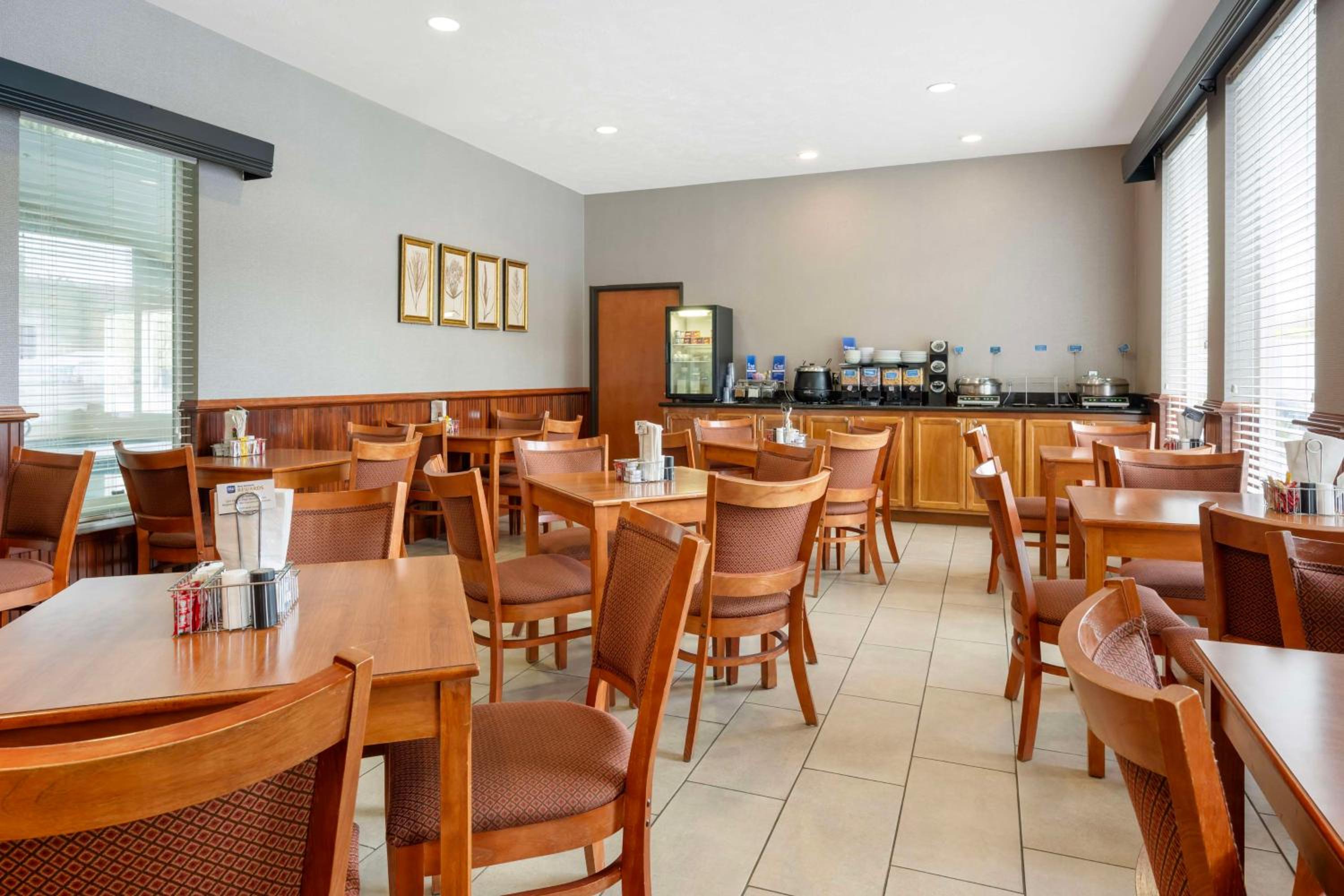 Best Western Wheatland Inn