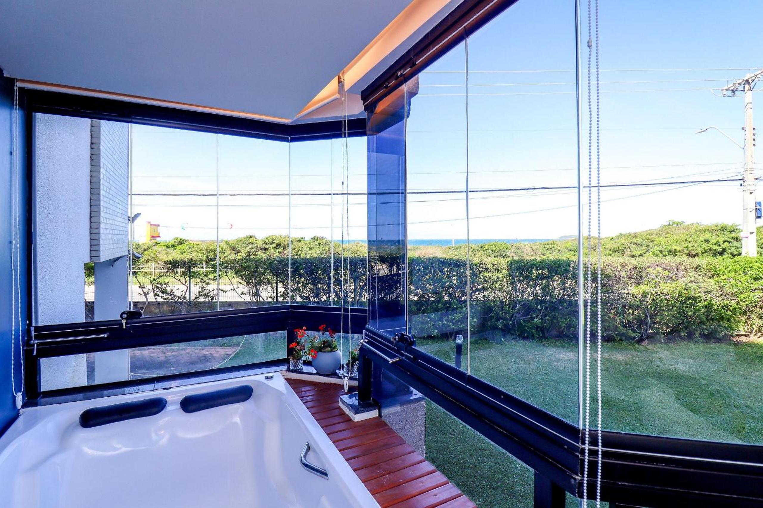 Extraordinary 03 bedrooms sea view - AQ01I