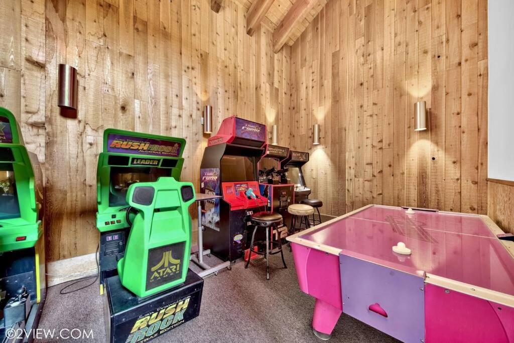 Alpine Escape: Tahoe Oasis Steps from Lake - Property Image 12