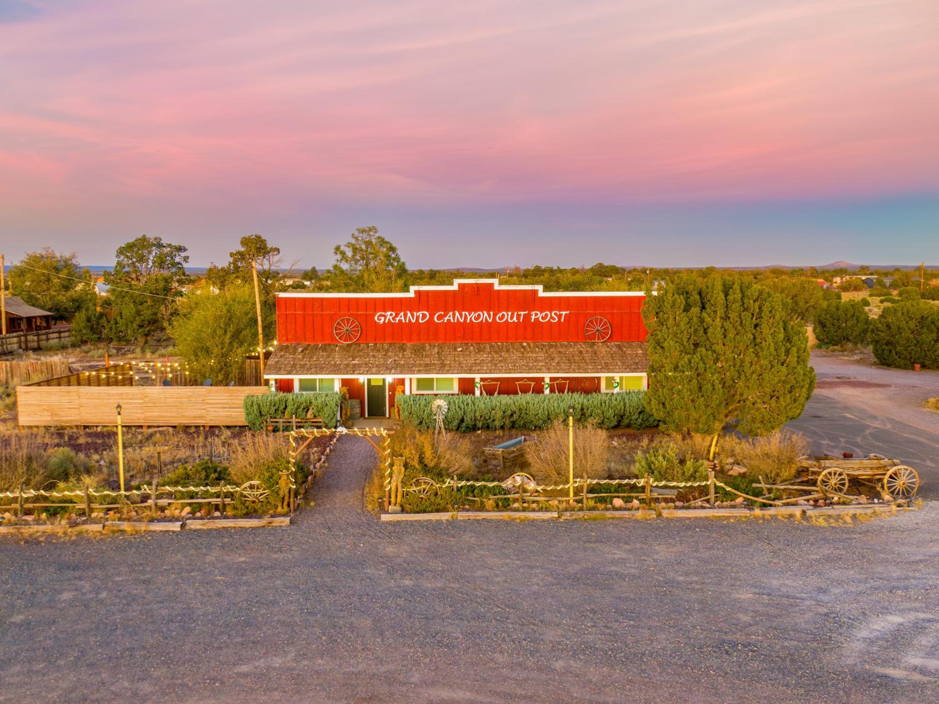 8BR Grand Canyon Ranch - Sleeps 22 - Property Image 33