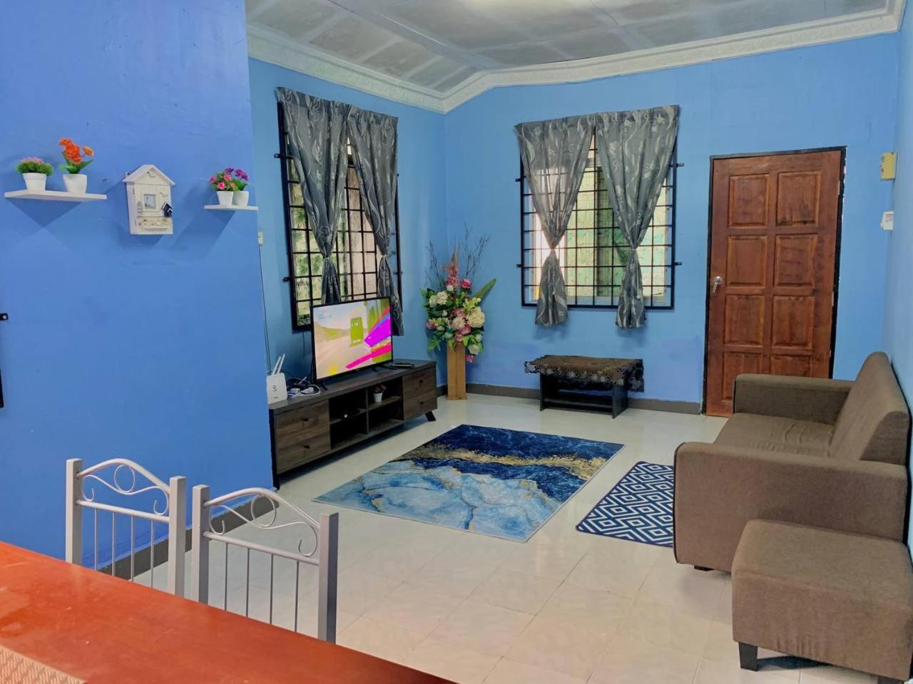 D'NARS HOMESTAY KEMAMAN photo 4