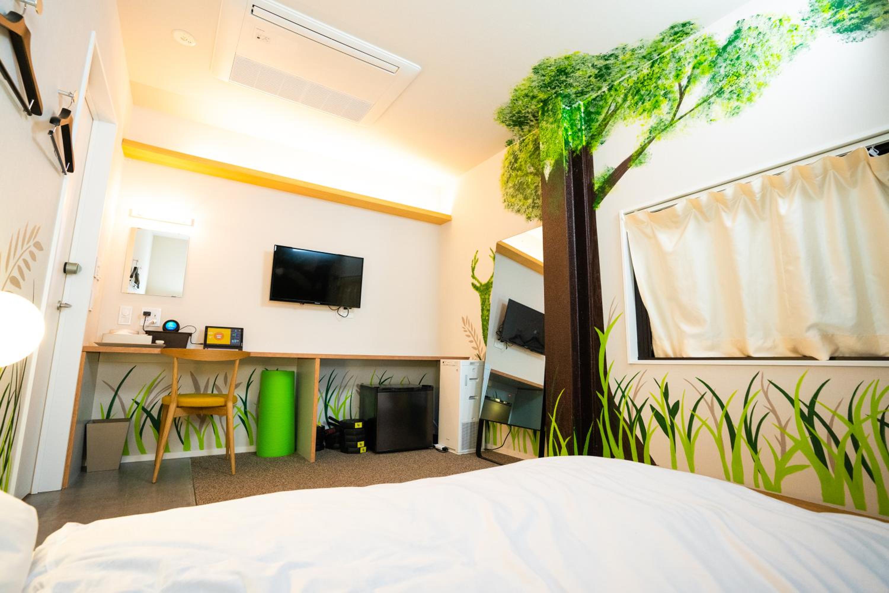 &AND HOSTEL KURAMAE west