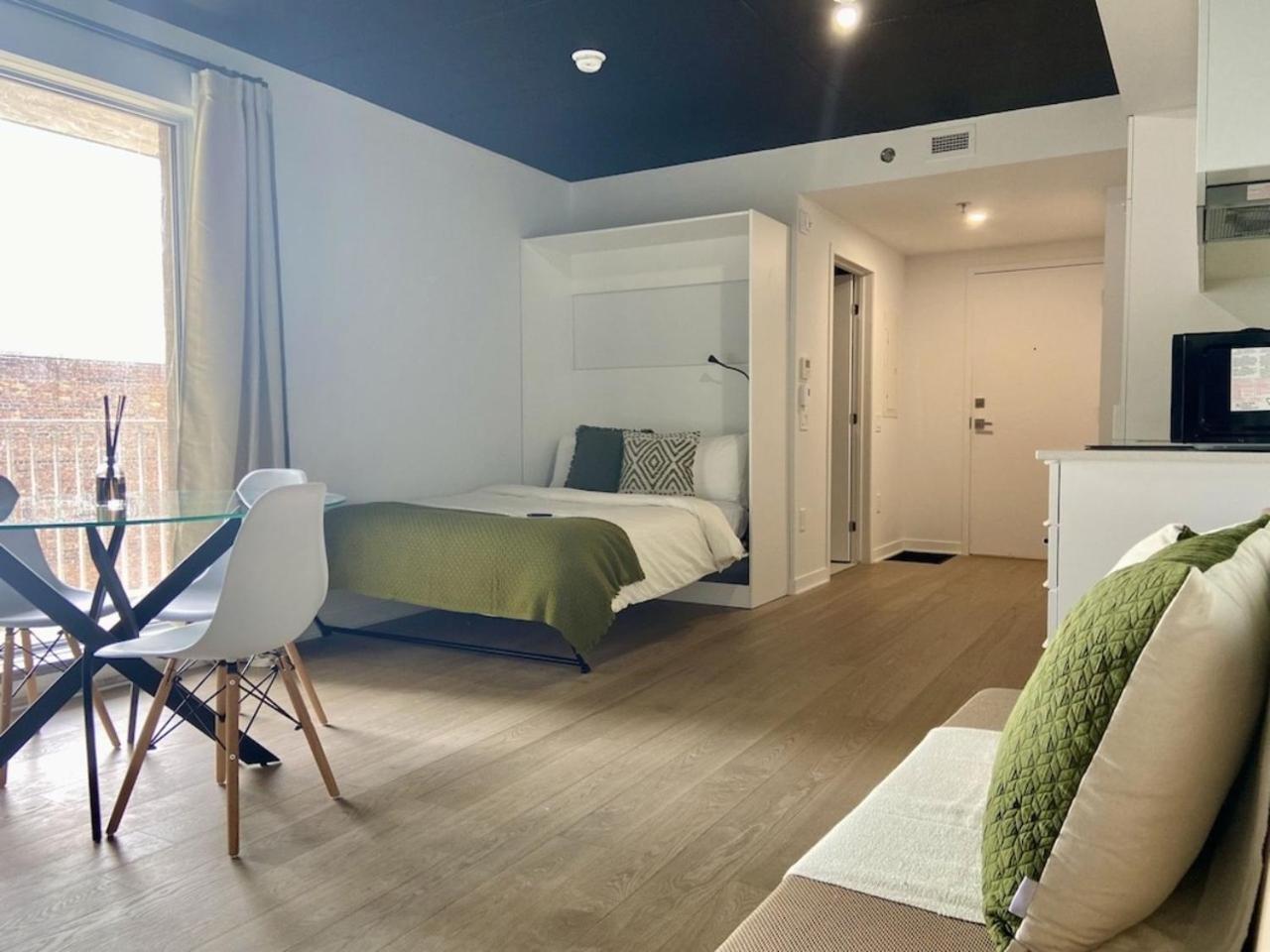 Appartement condo avec terrasse privée dans le Quartier des Spectacles