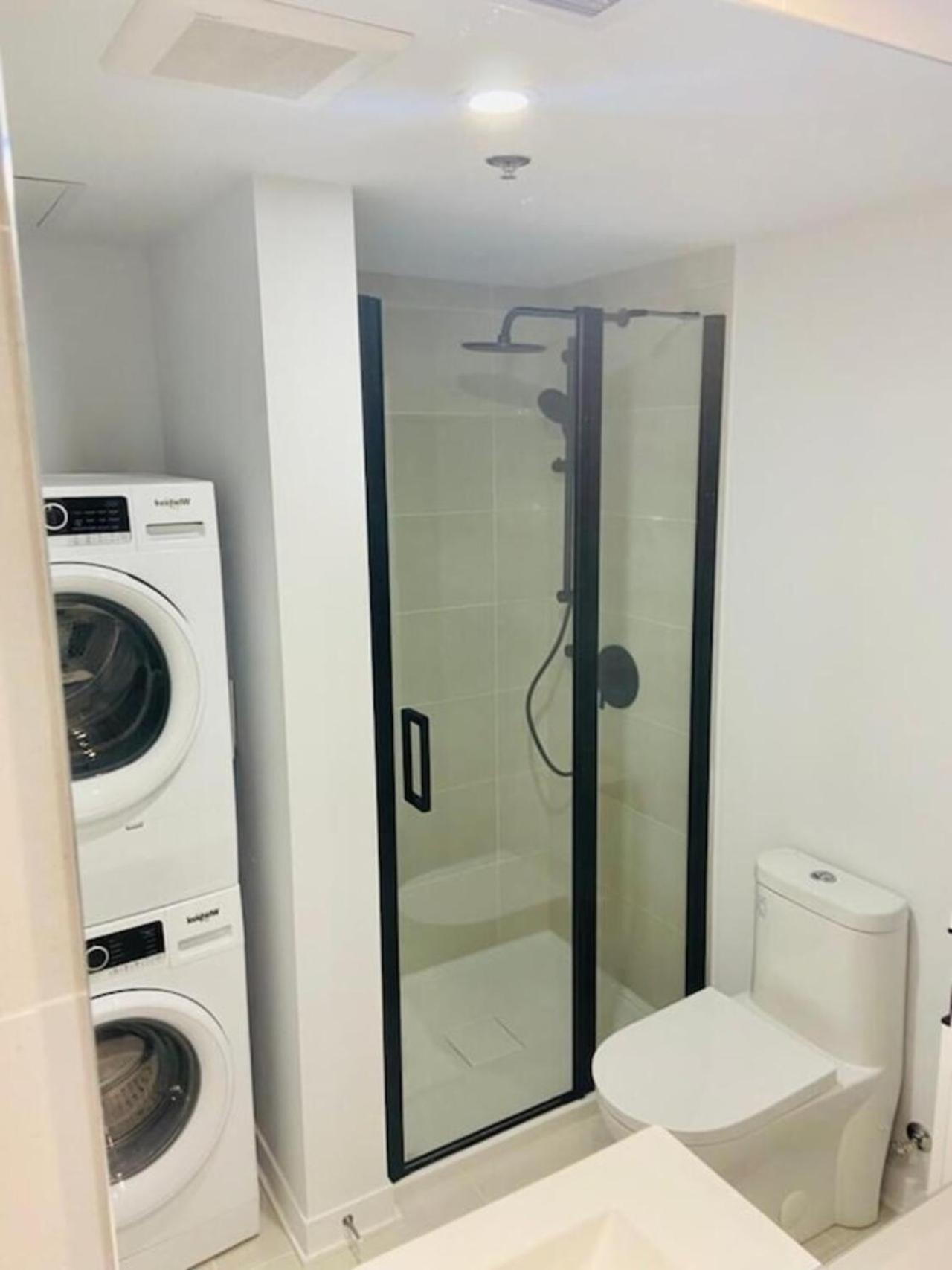 Appartement condo avec terrasse privée dans le Quartier des Spectacles