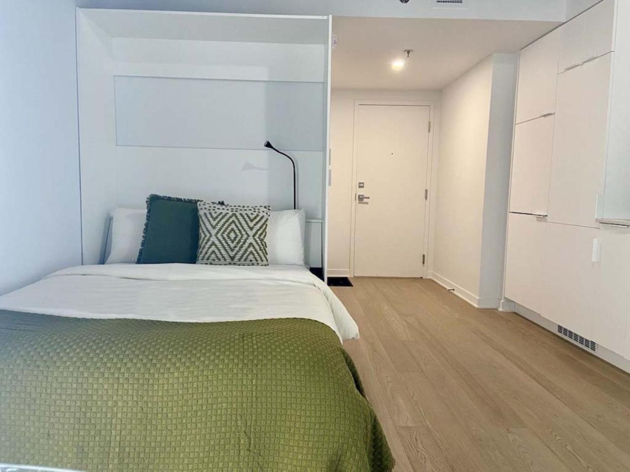 Appartement condo avec terrasse privée dans le Quartier des Spectacles