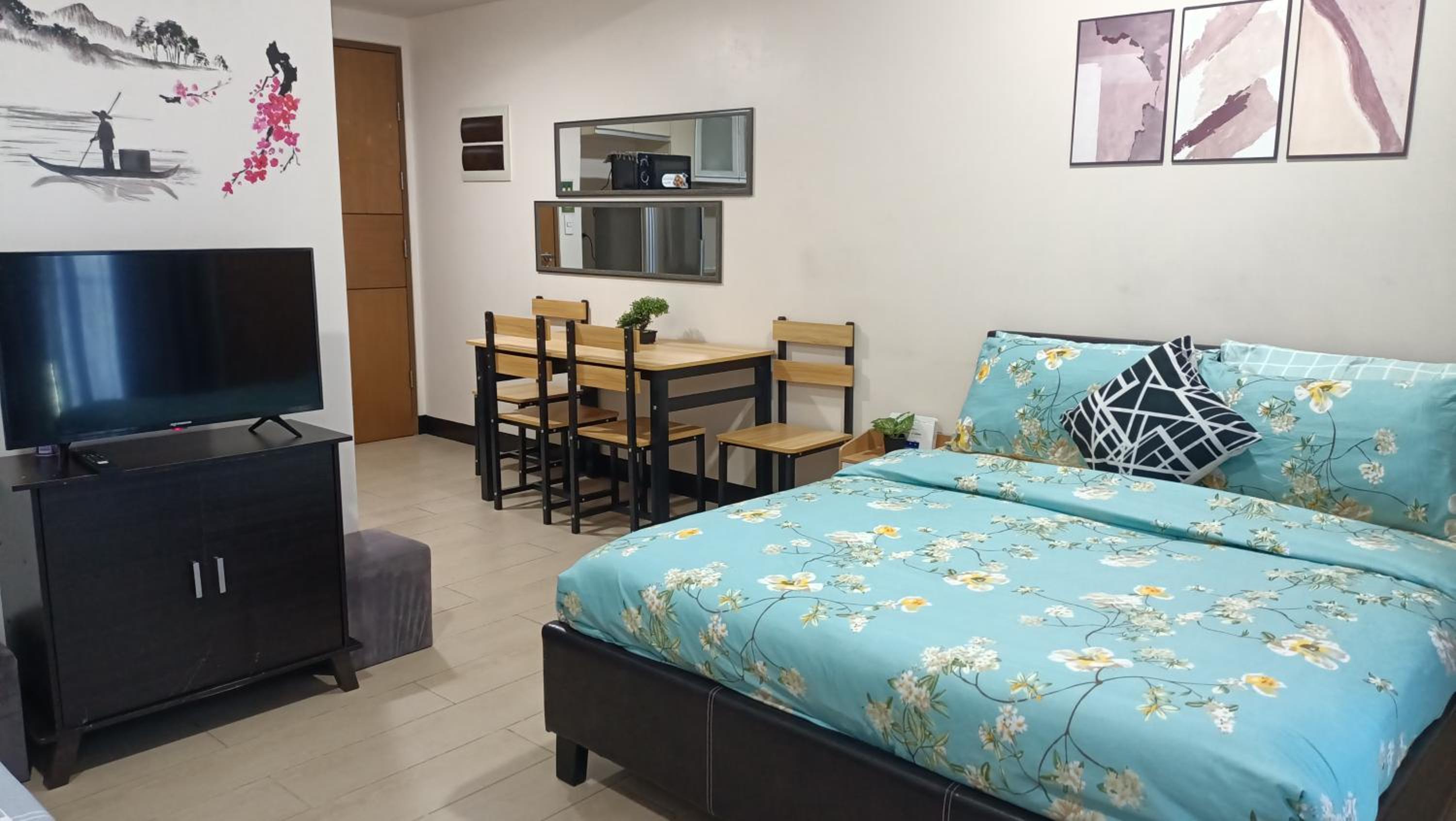 PWL Condotel in front of Terminal 3 view 5