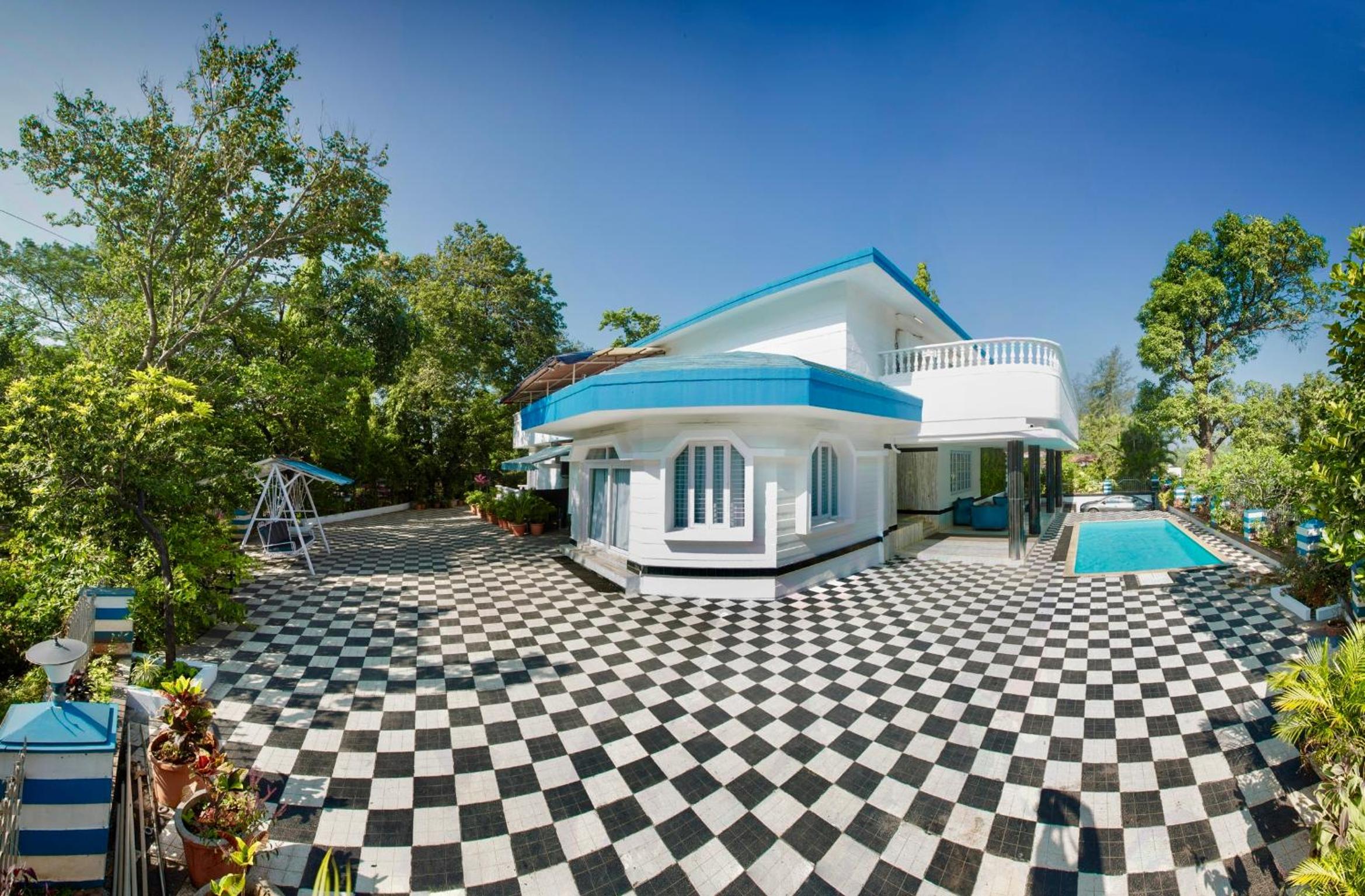 Whitehorse villa by whitestays