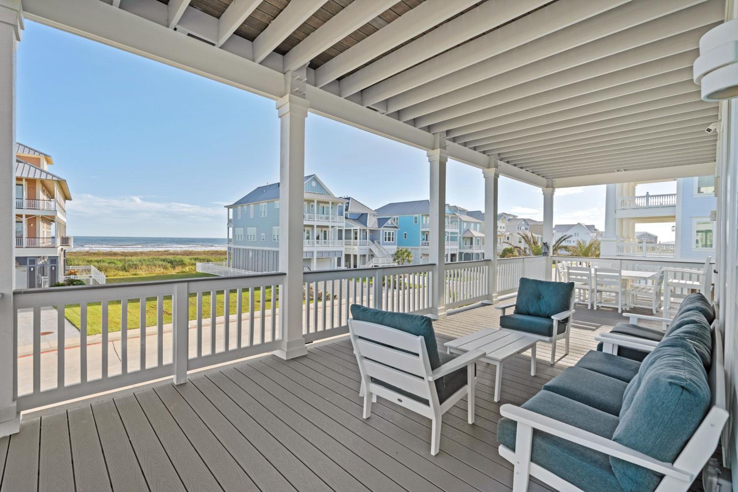 Beach view, prime location, EV charger, 6 parking