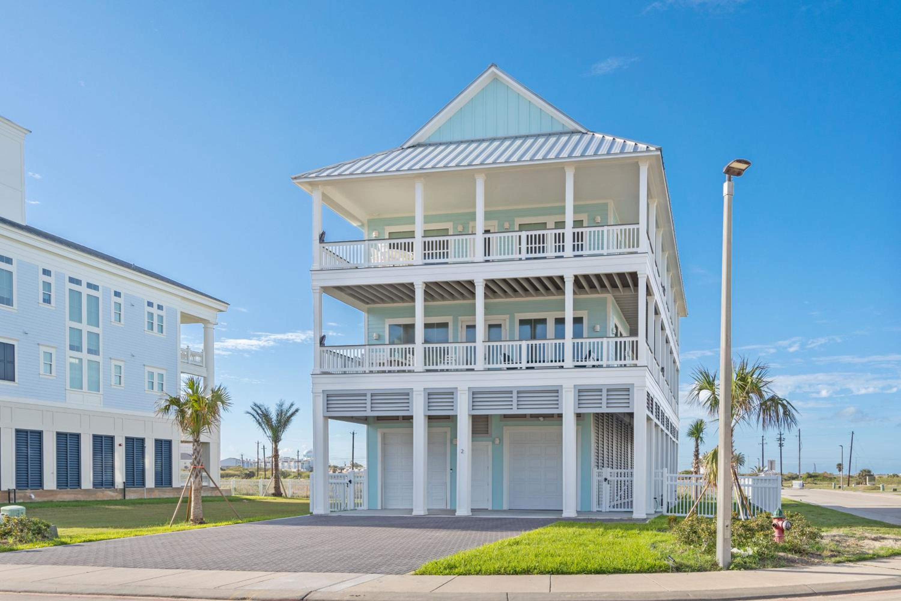Beach view, prime location, EV charger, 6 parking